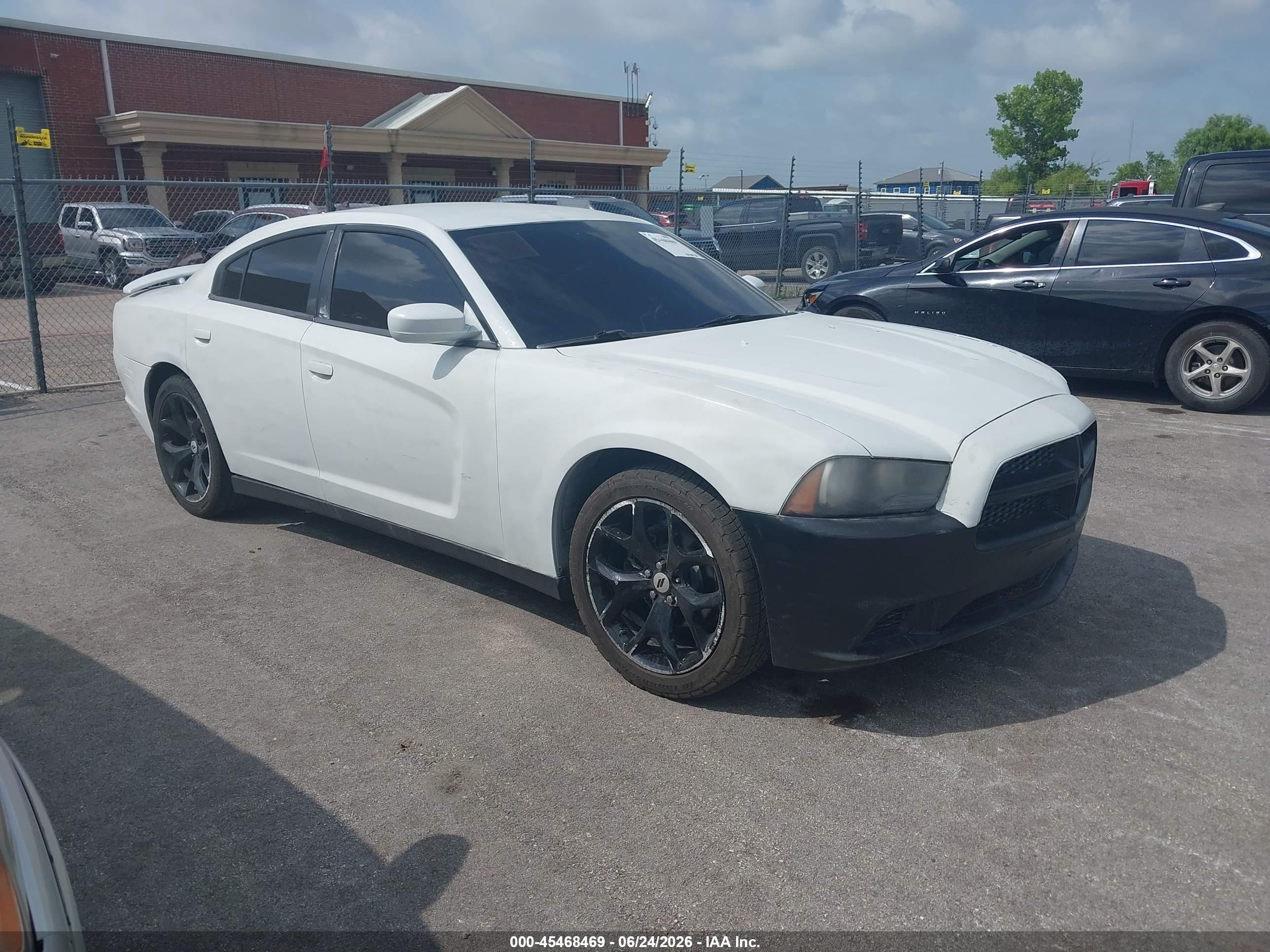 2013 Dodge Charger SE, VIN 2C3CDXBG5DH640456 — Repossession