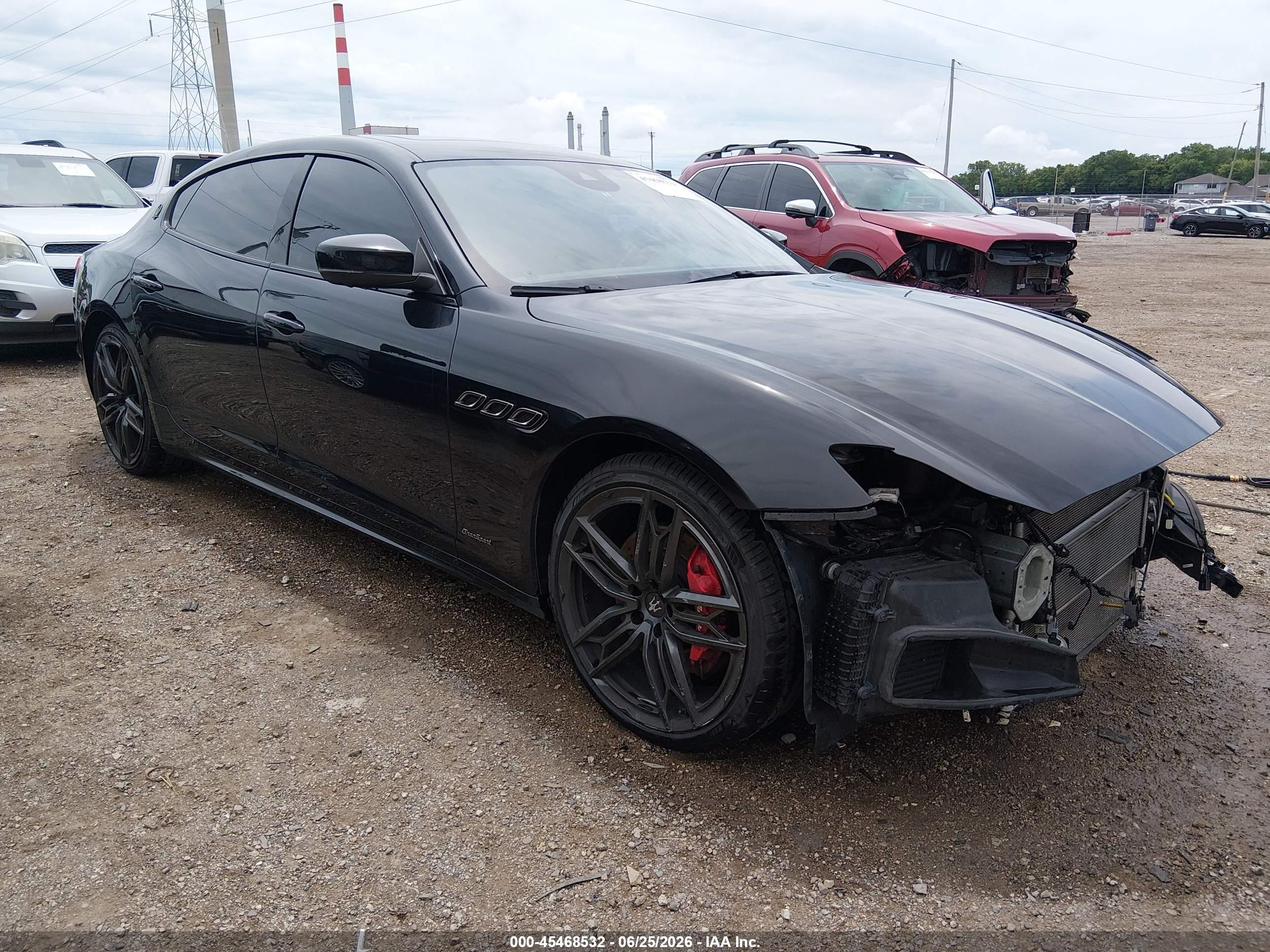2019 Maserati Quattroporte, VIN ZAM56YPS8K1332920 — Перед