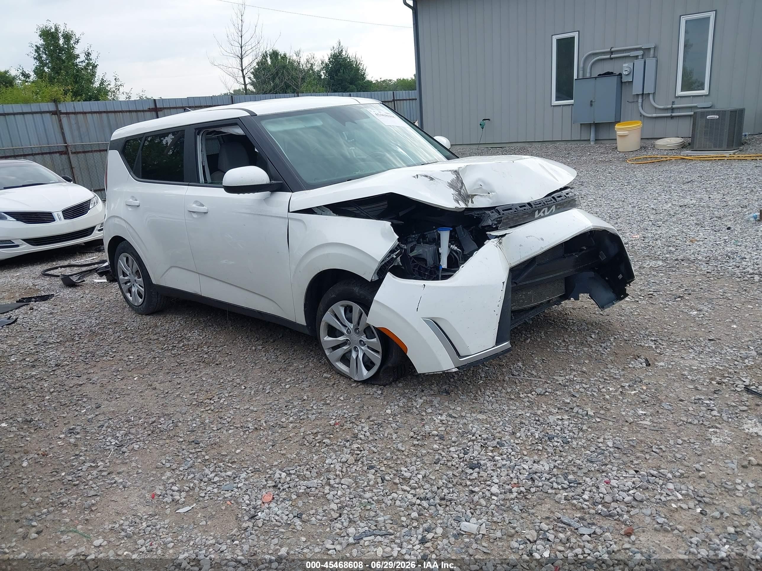 2023 Kia Soul S, VIN KNDJ23AU6P7845258 — Front end