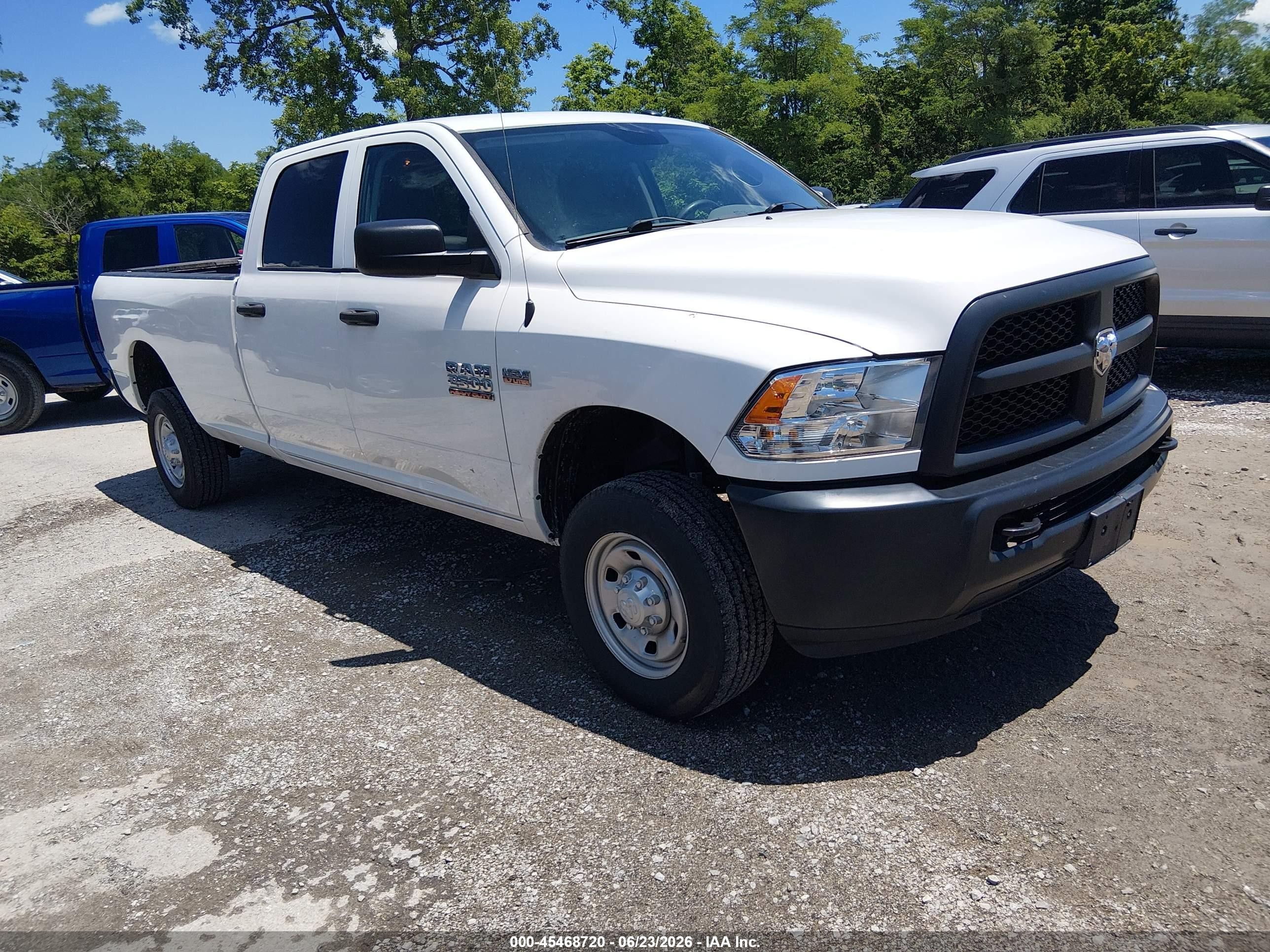 2018 Ram 2500 Tradesman, VIN 3C6TR5HT3JG295274 — Rear end
