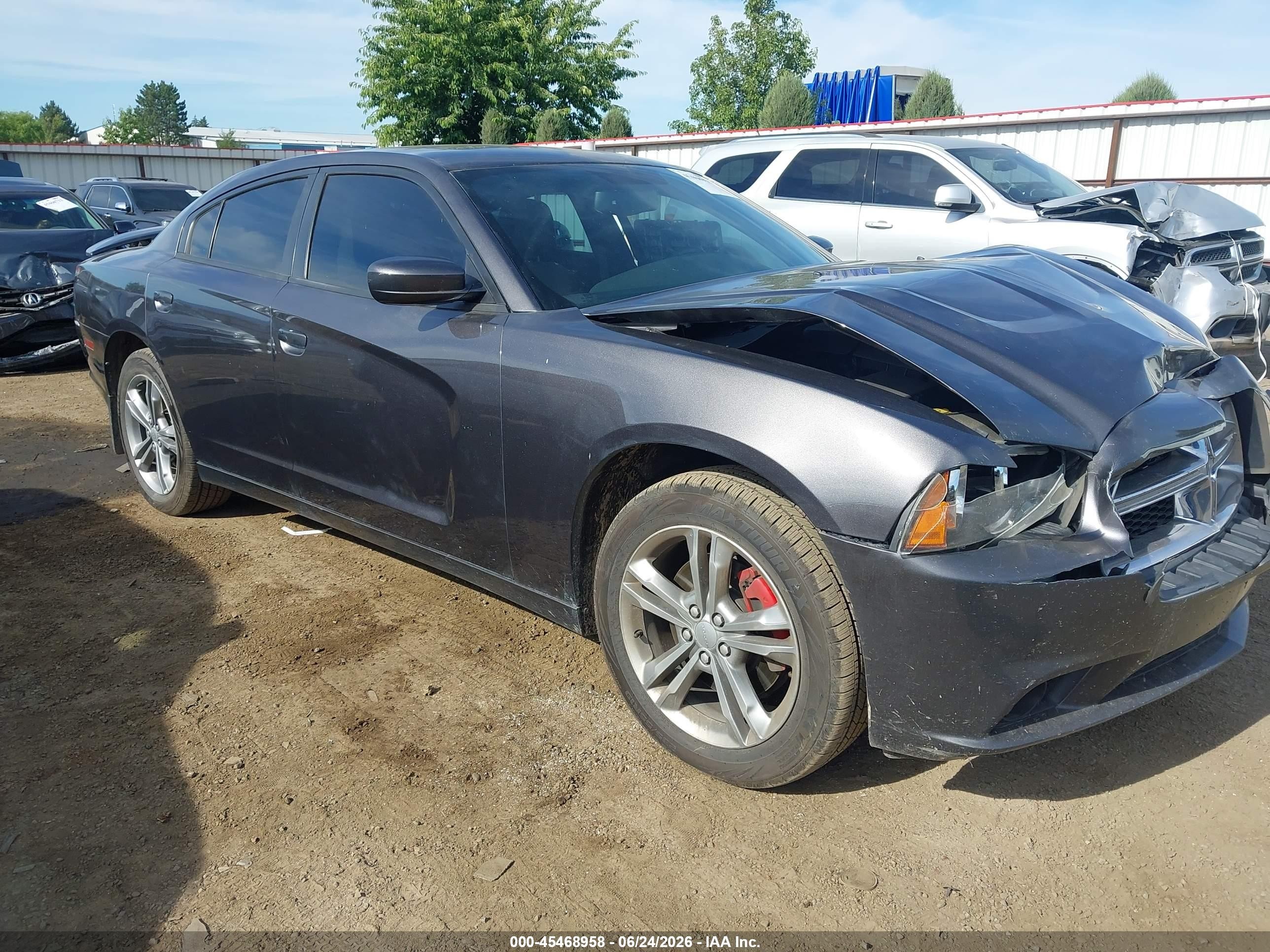 2013 Dodge Charger SXT Plus, VIN 2C3CDXJG1DH564249 — Front end