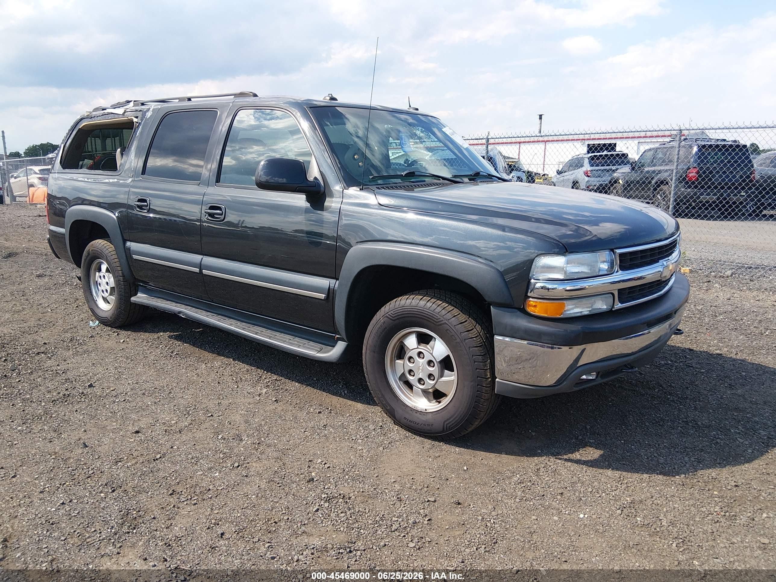 2003 Chevrolet Suburban Z71, VIN 3GNFK16Z33G337933 — Rear end