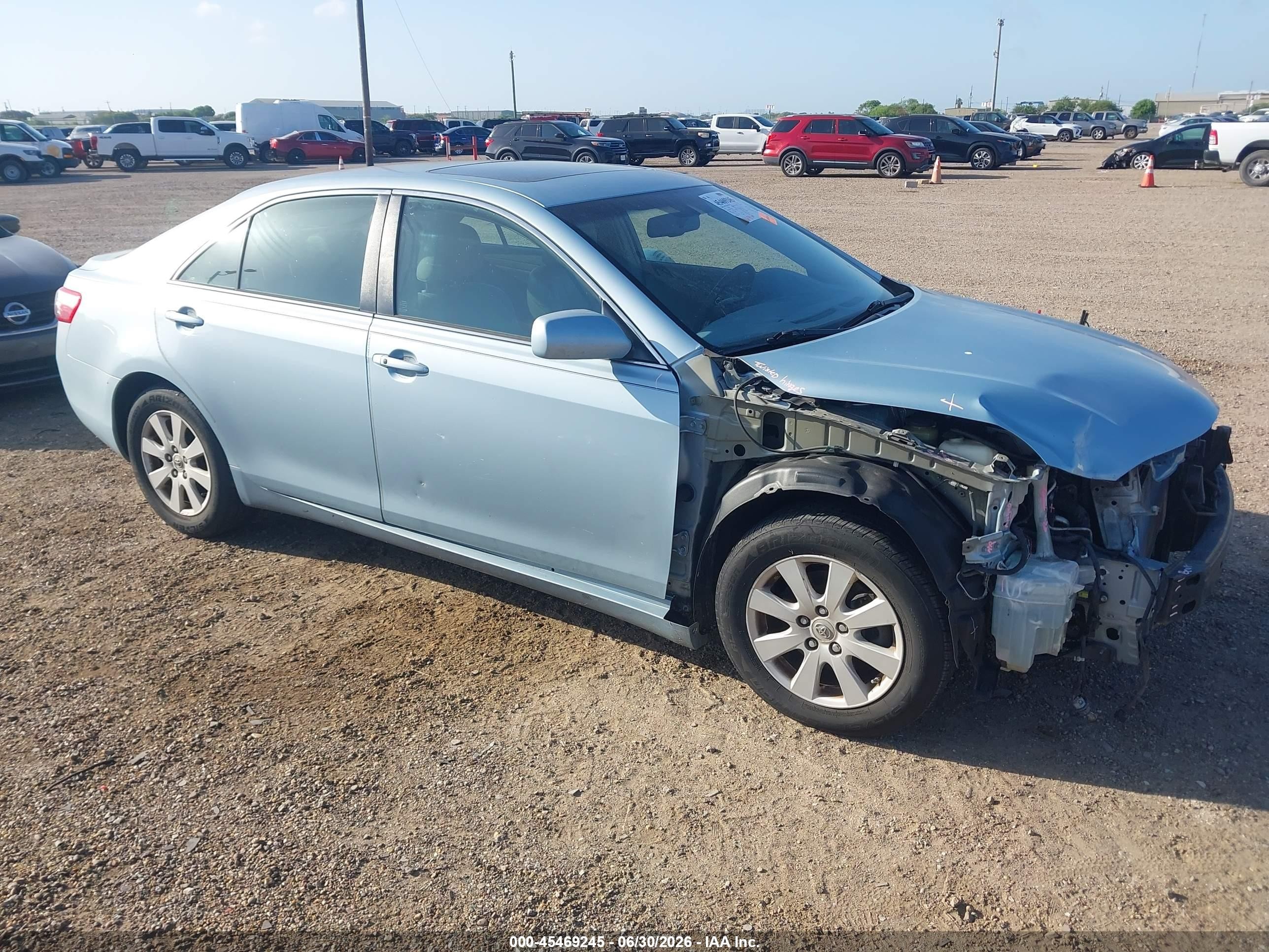 2009 Toyota Camry SE, VIN 4T1BK46K49U587128 — Перед