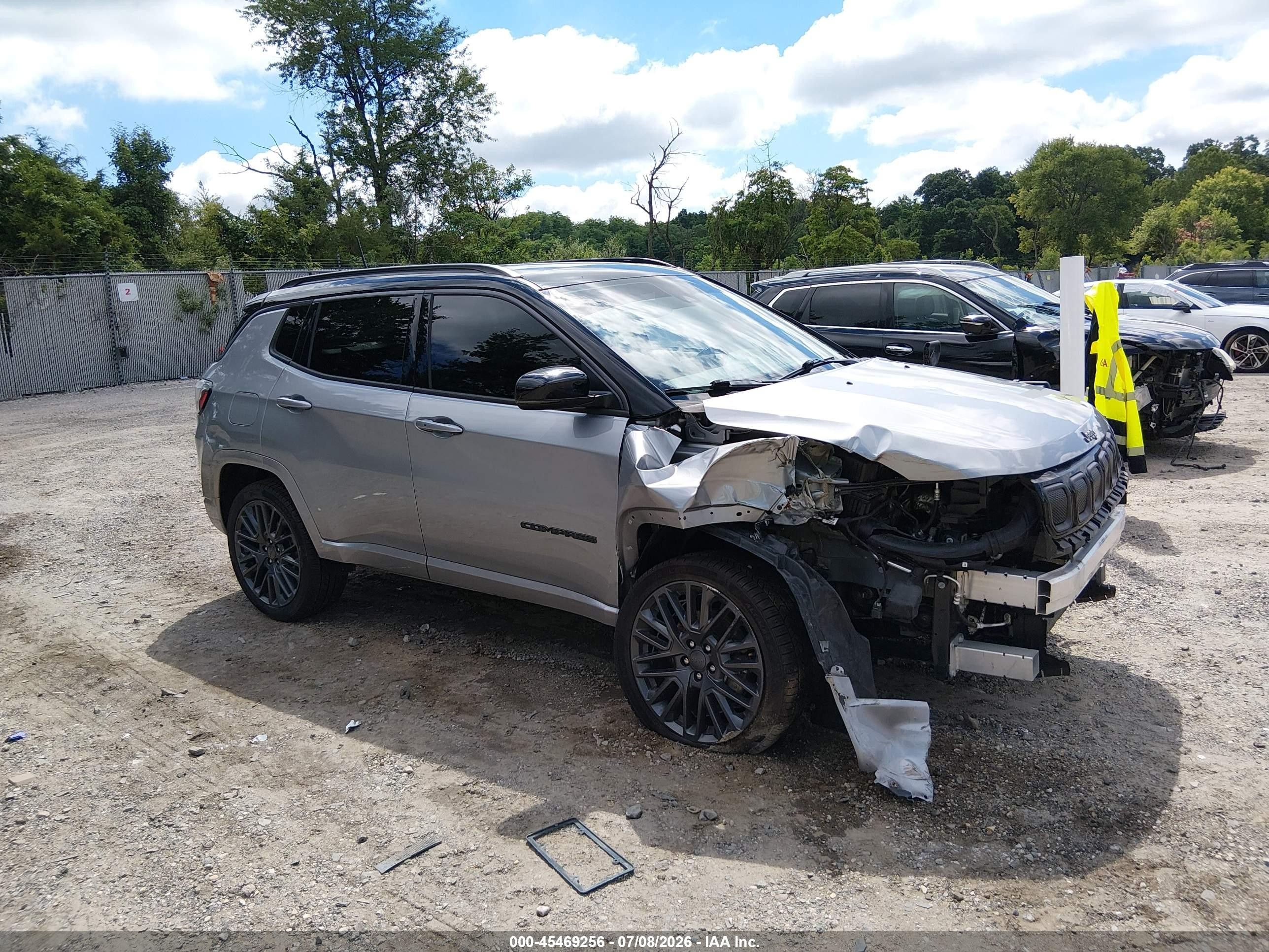2022 Jeep Compass Limited, VIN 3C4NJDCB2NT181510 — Frame damage