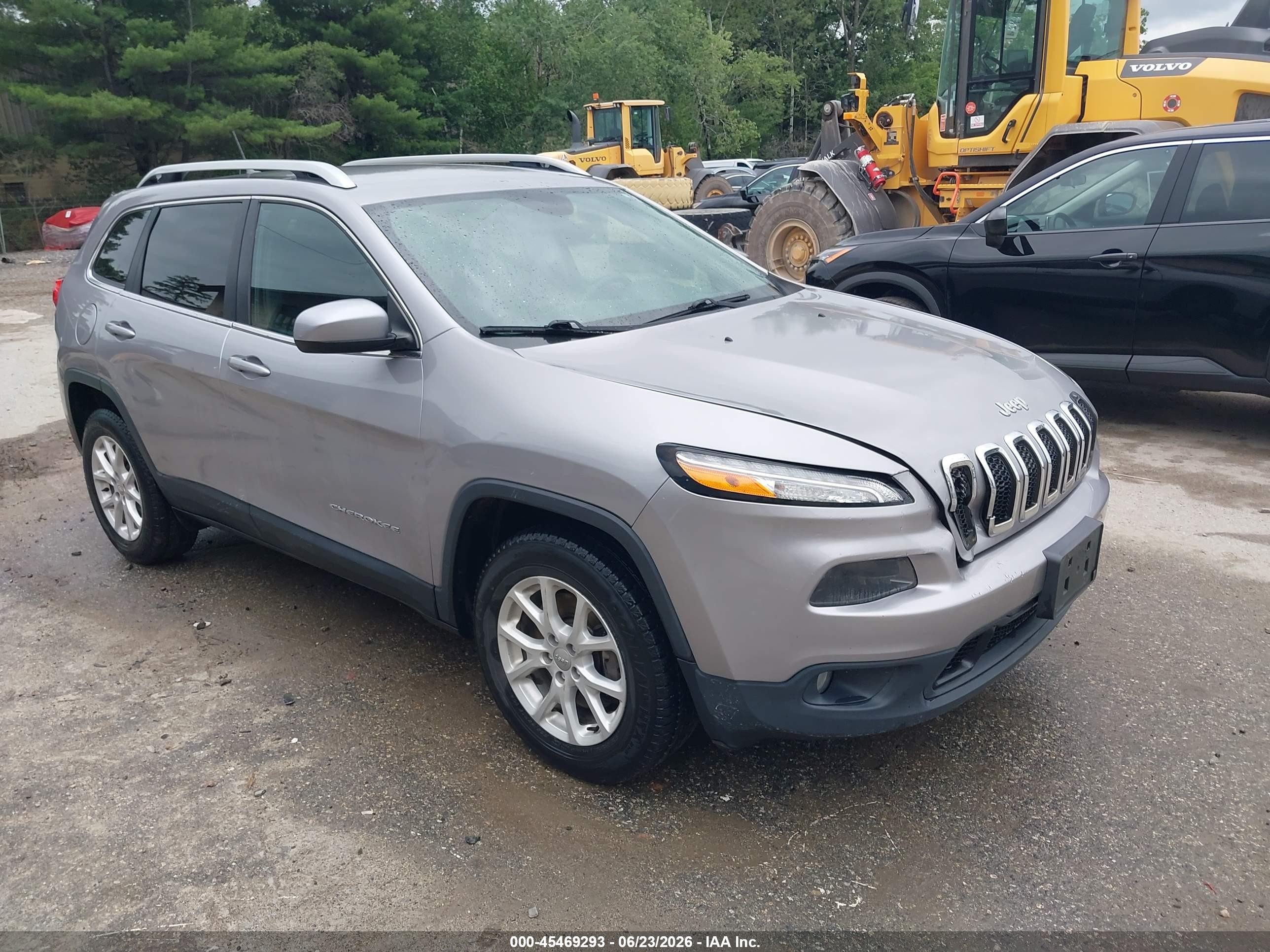 2018 Jeep Cherokee Latitude, VIN 1C4PJMCB7JD580986 — All over