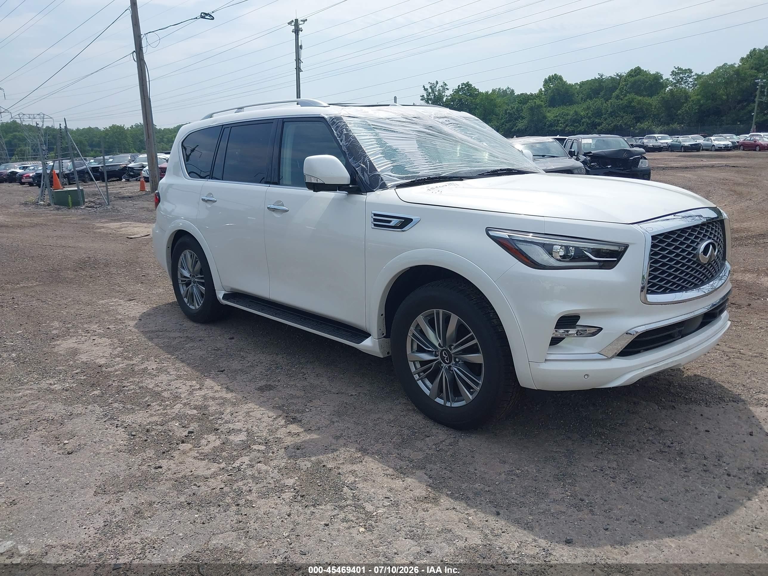 2021 Infiniti QX80 Luxe, VIN JN8AZ2AE0M9268018 — Not stated