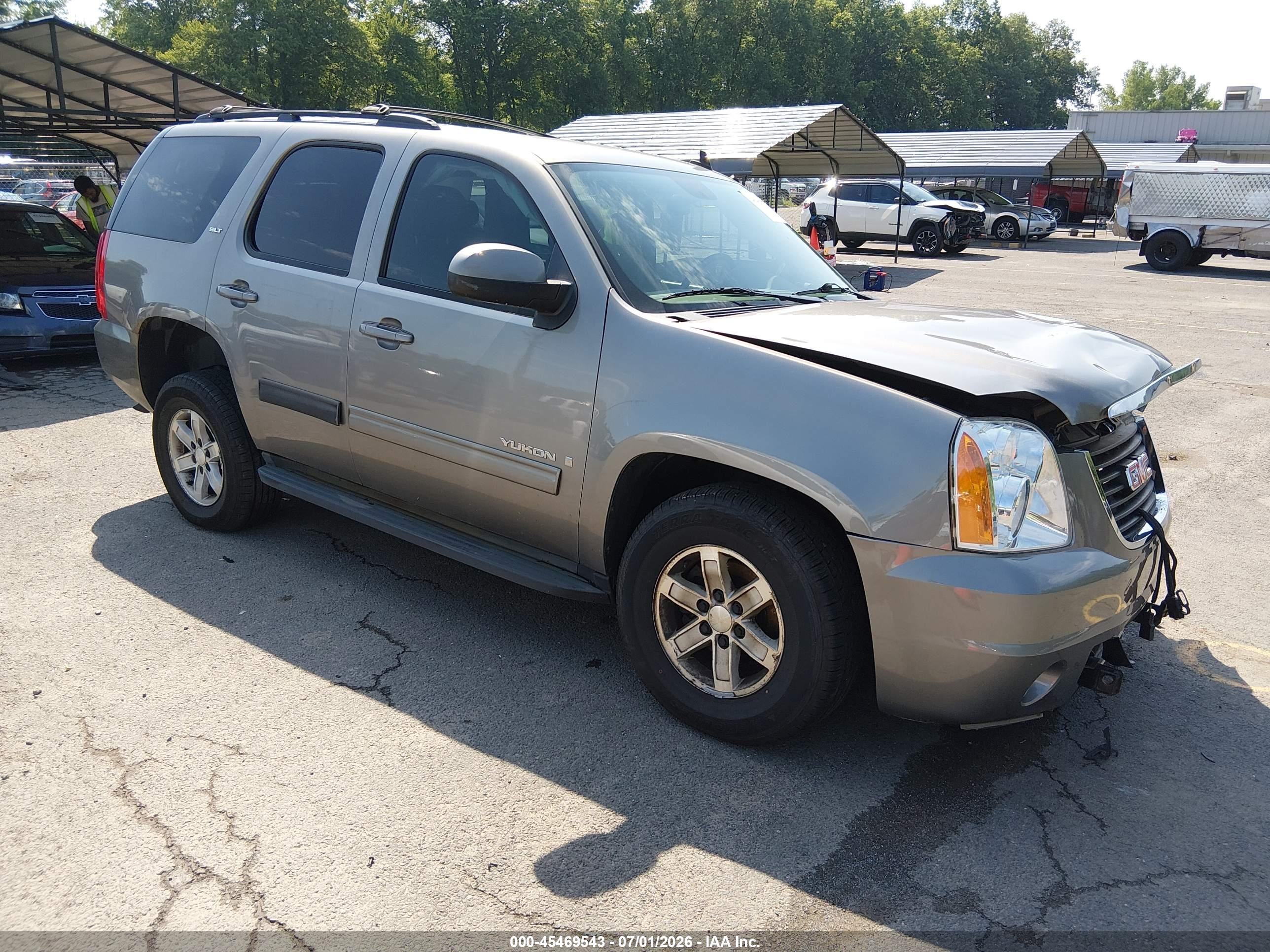 2009 GMC Yukon SLT 4SB, VIN 1GKFK33029R245946 — Front end