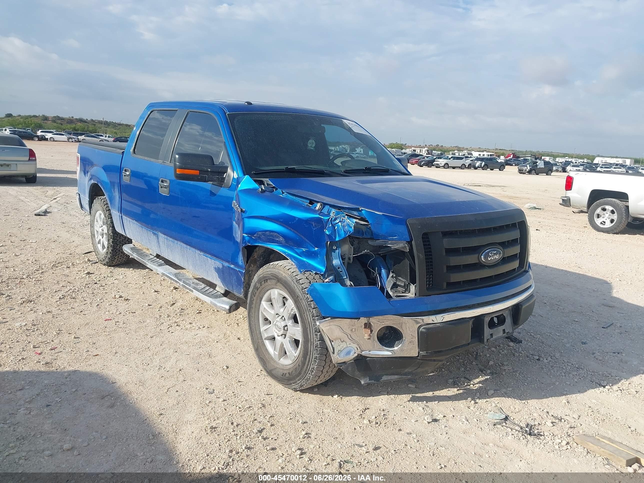 2014 Ford F-150 XL, VIN 1FTEW1CM0EFC50674 — Front end