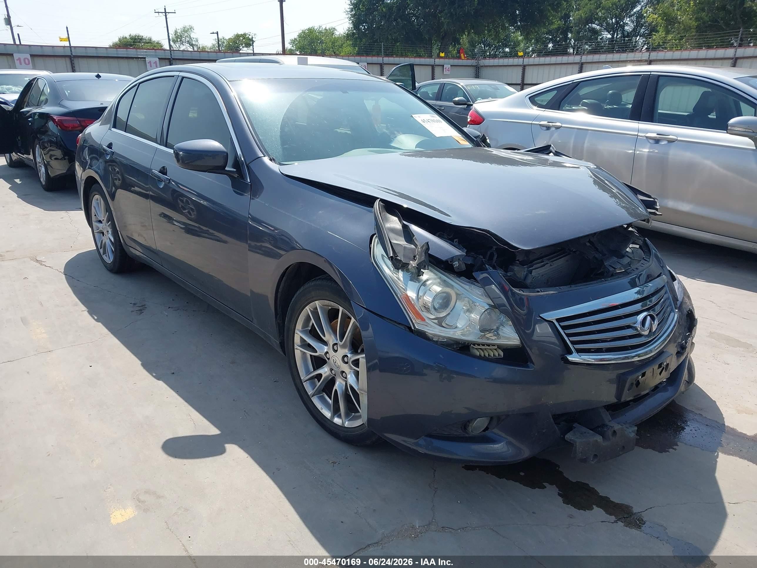 2012 Infiniti G37 Journey, VIN JN1CV6AP4CM932540 — Перед