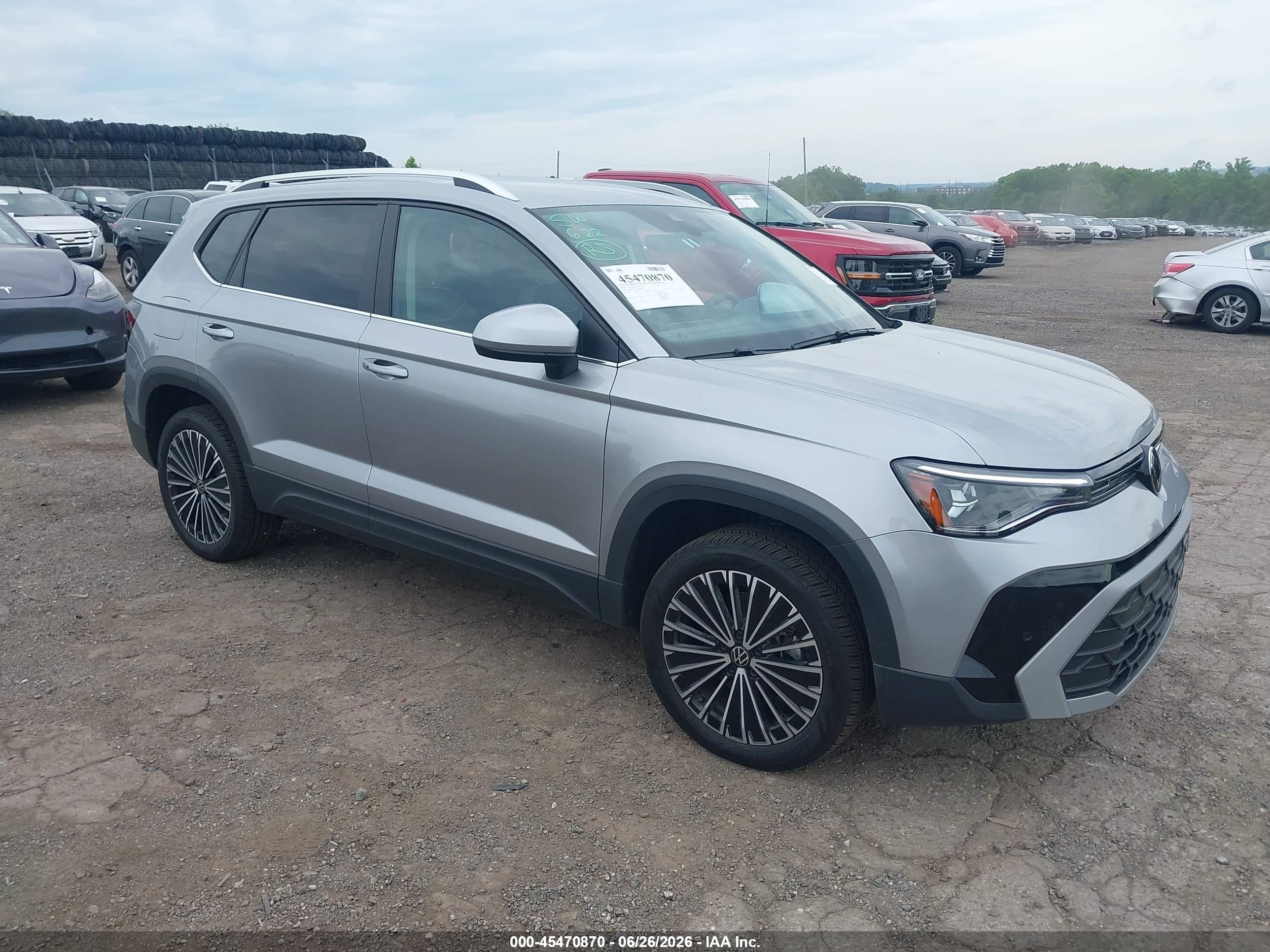 2026 Volkswagen Taos SE, VIN 3VVSC7B21TM064462 — Side