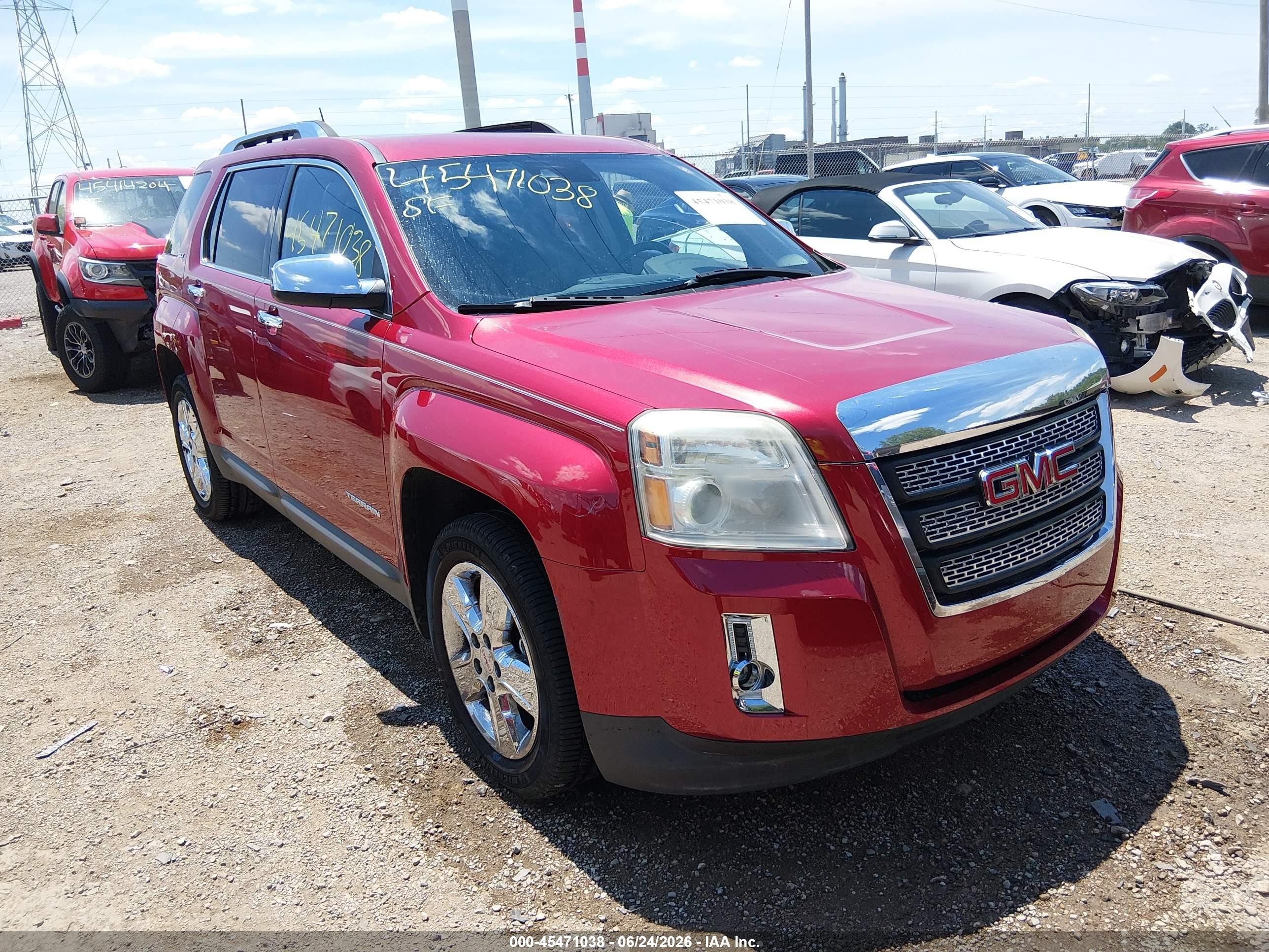 2014 GMC Terrain SLT, VIN 2GKALTEK3E6109143 — Front end
