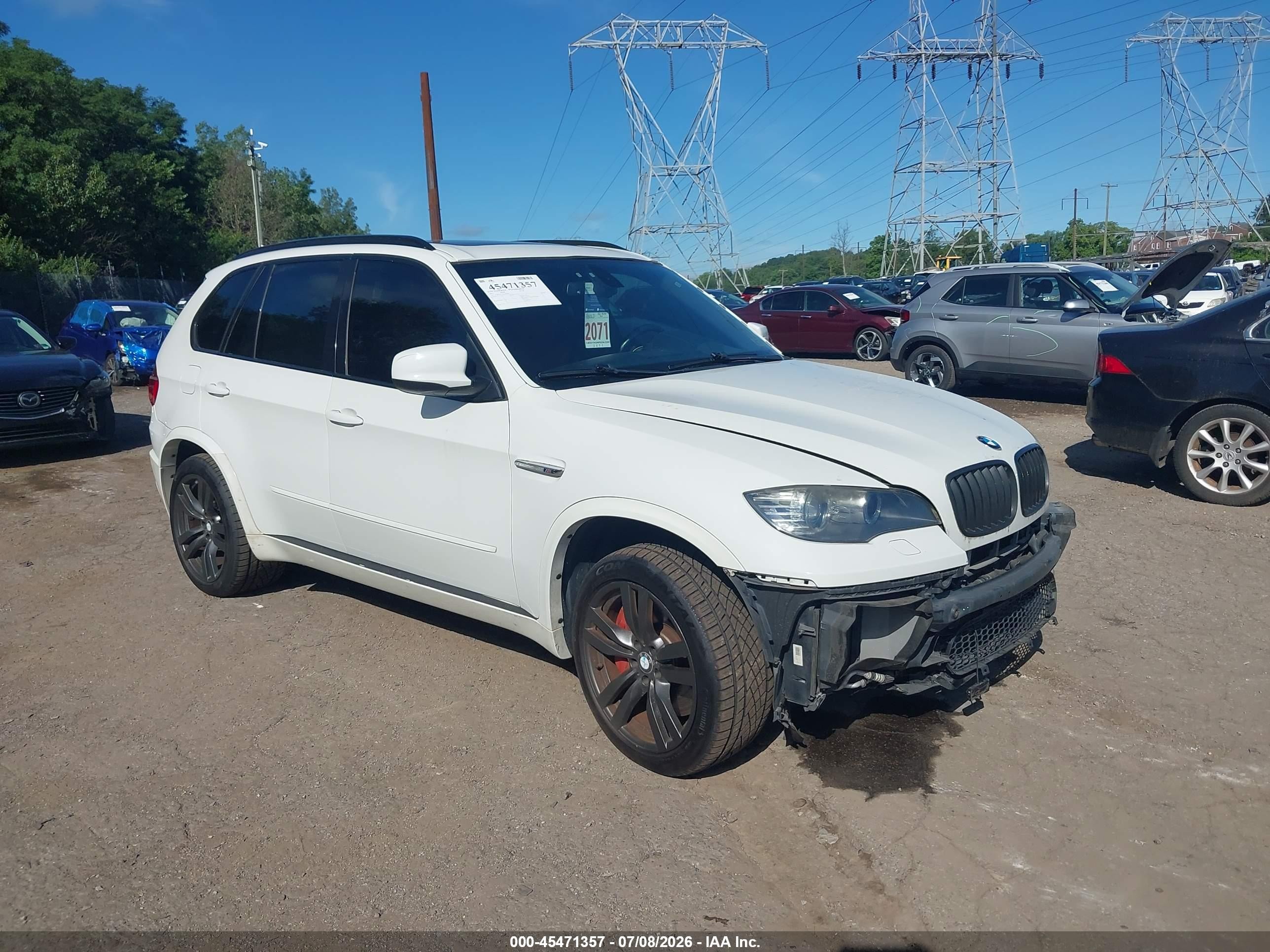 2011 BMW X5 M, VIN 5YMGY0C51BLK26507 — Front end