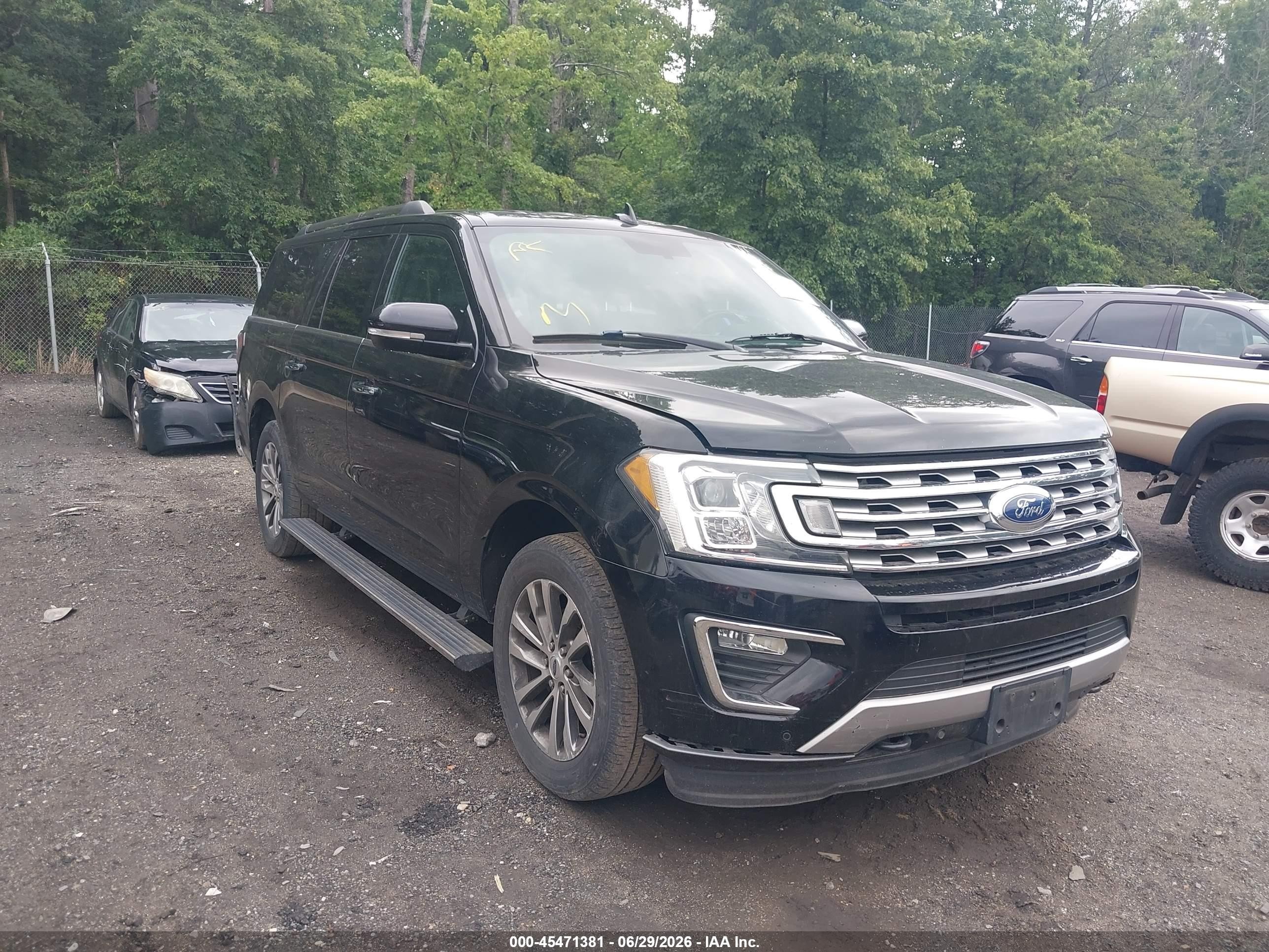 2018 Ford Expedition Max Limited, VIN 1FMJK2AT1JEA24908 — Front end