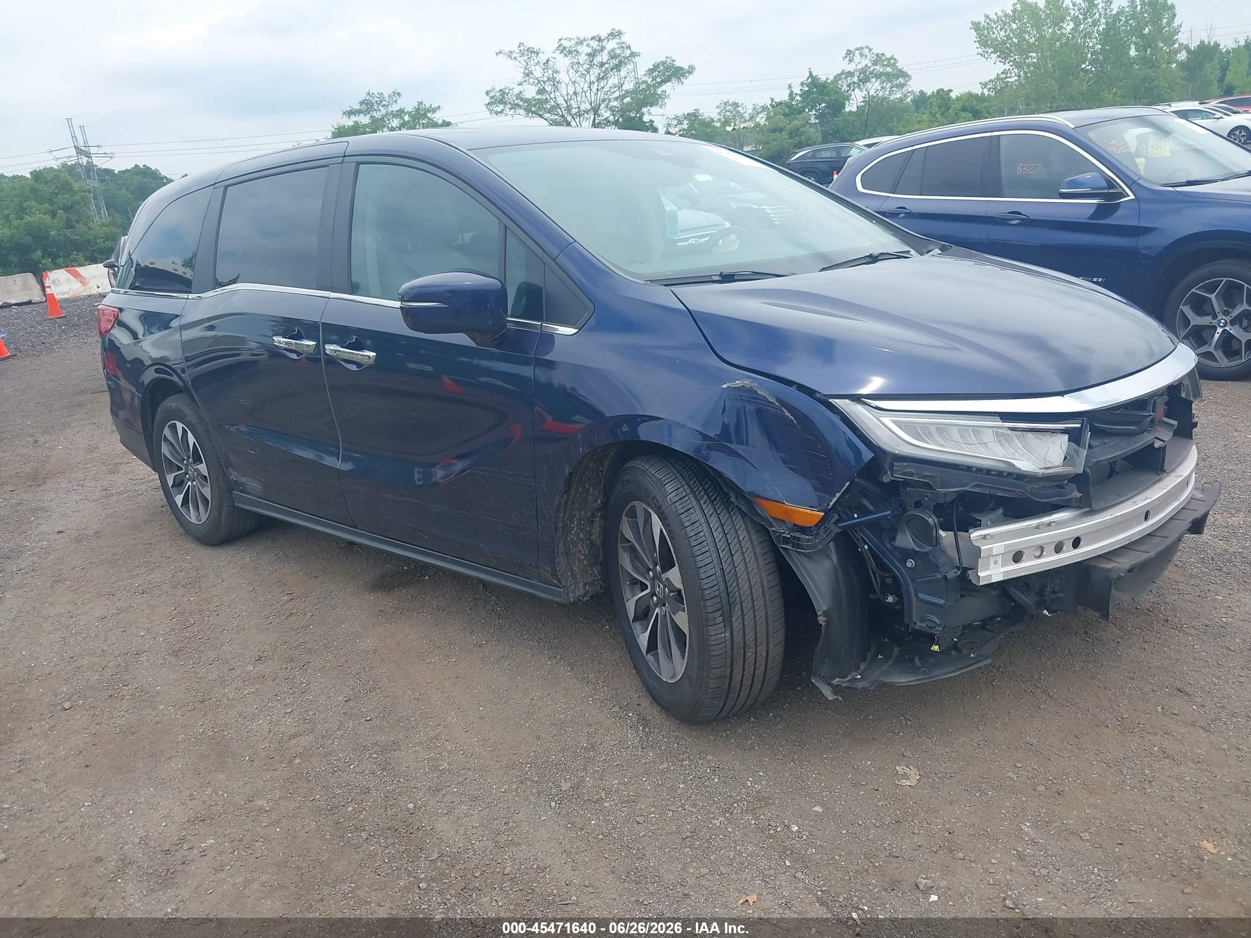 2024 Honda Odyssey EX-L, VIN 5FNRL6H64RB038582 — Перед