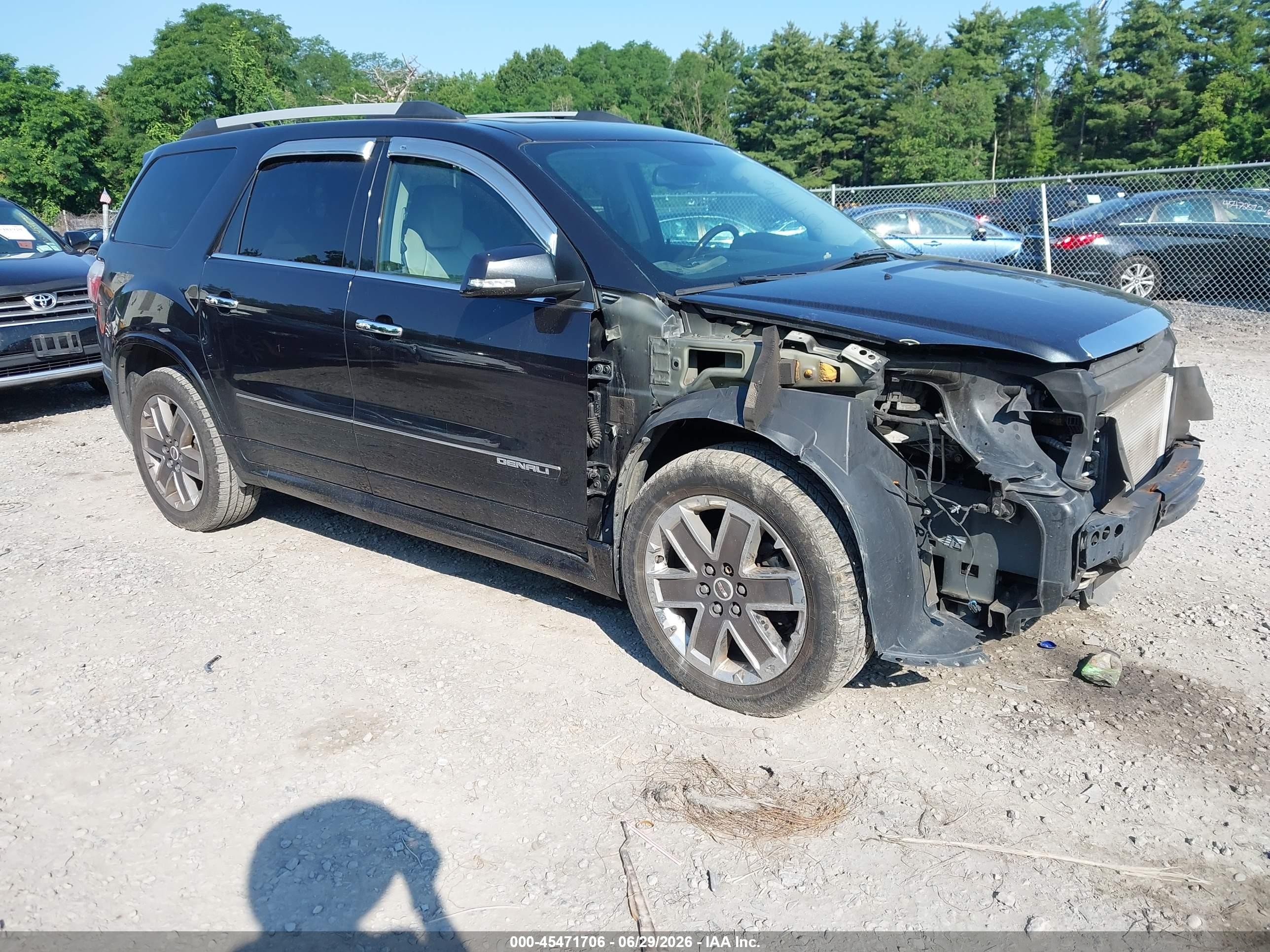 2012 GMC Acadia Denali, VIN 1GKKVTED5CJ204531 — Front end