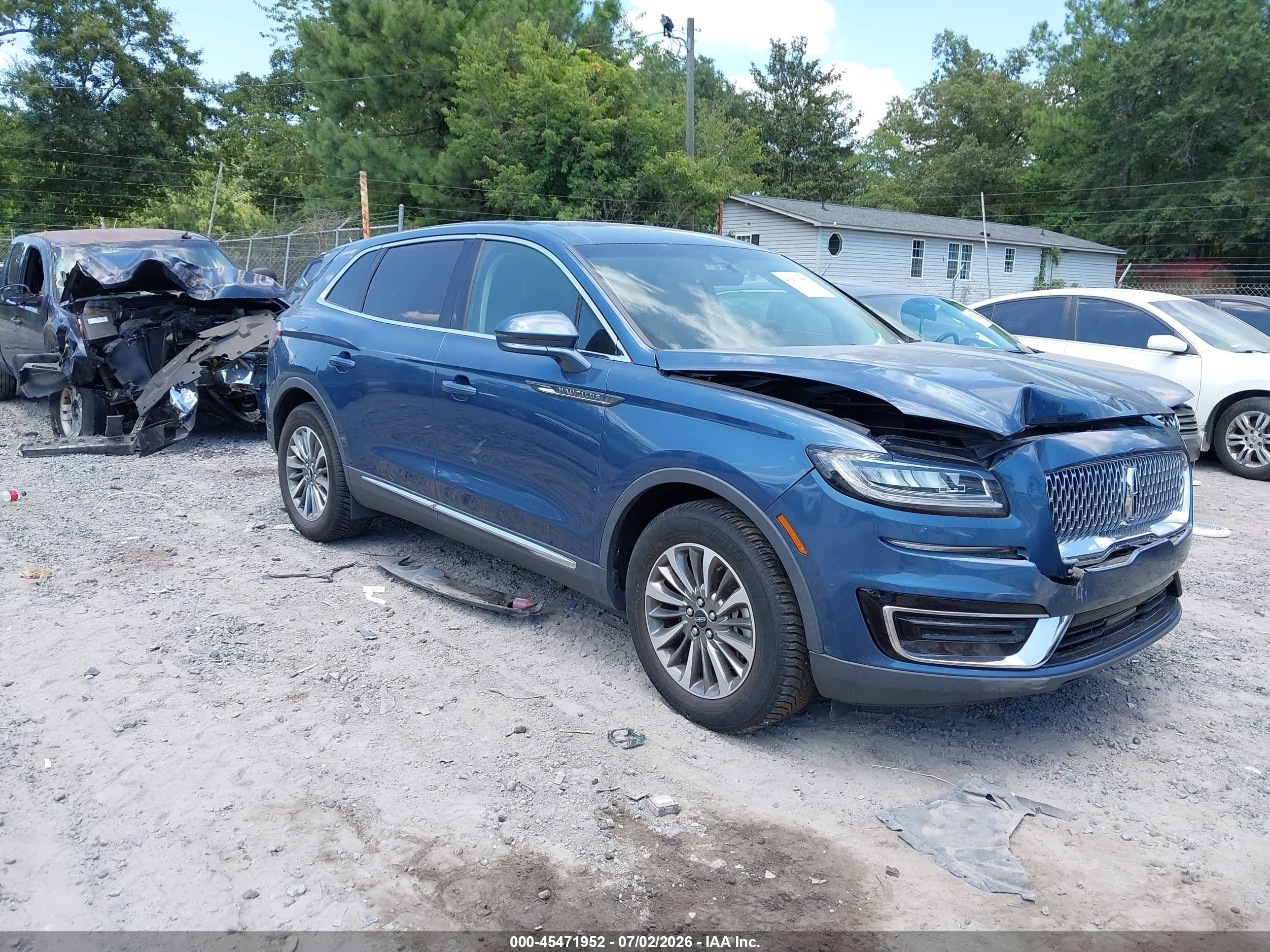 2019 Lincoln MKX Select, VIN 2LMPJ6KP4KBL56347 — Front end