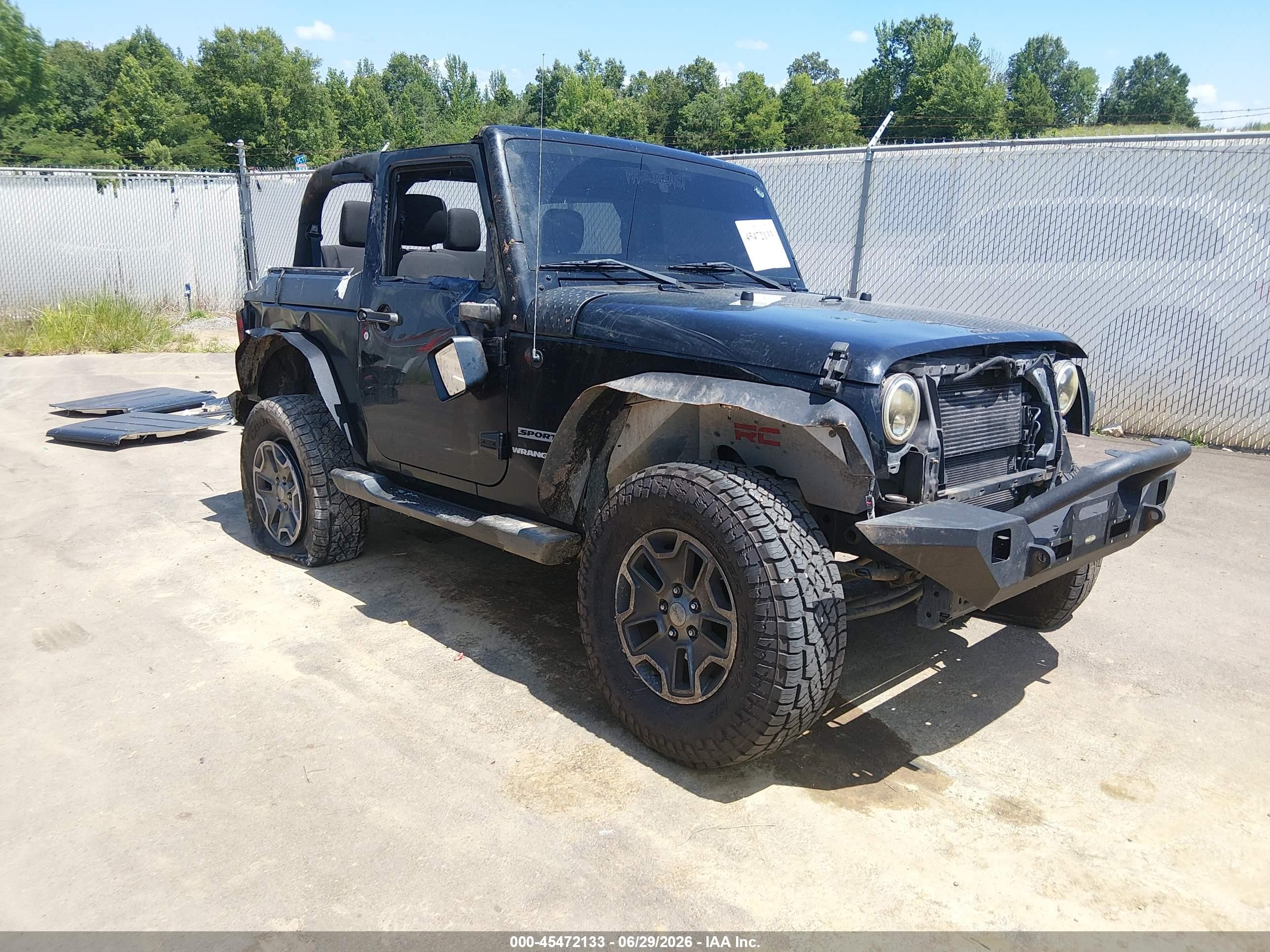 2016 Jeep Wrangler Sport, VIN 1C4AJWAG1GL130989 — Roof
