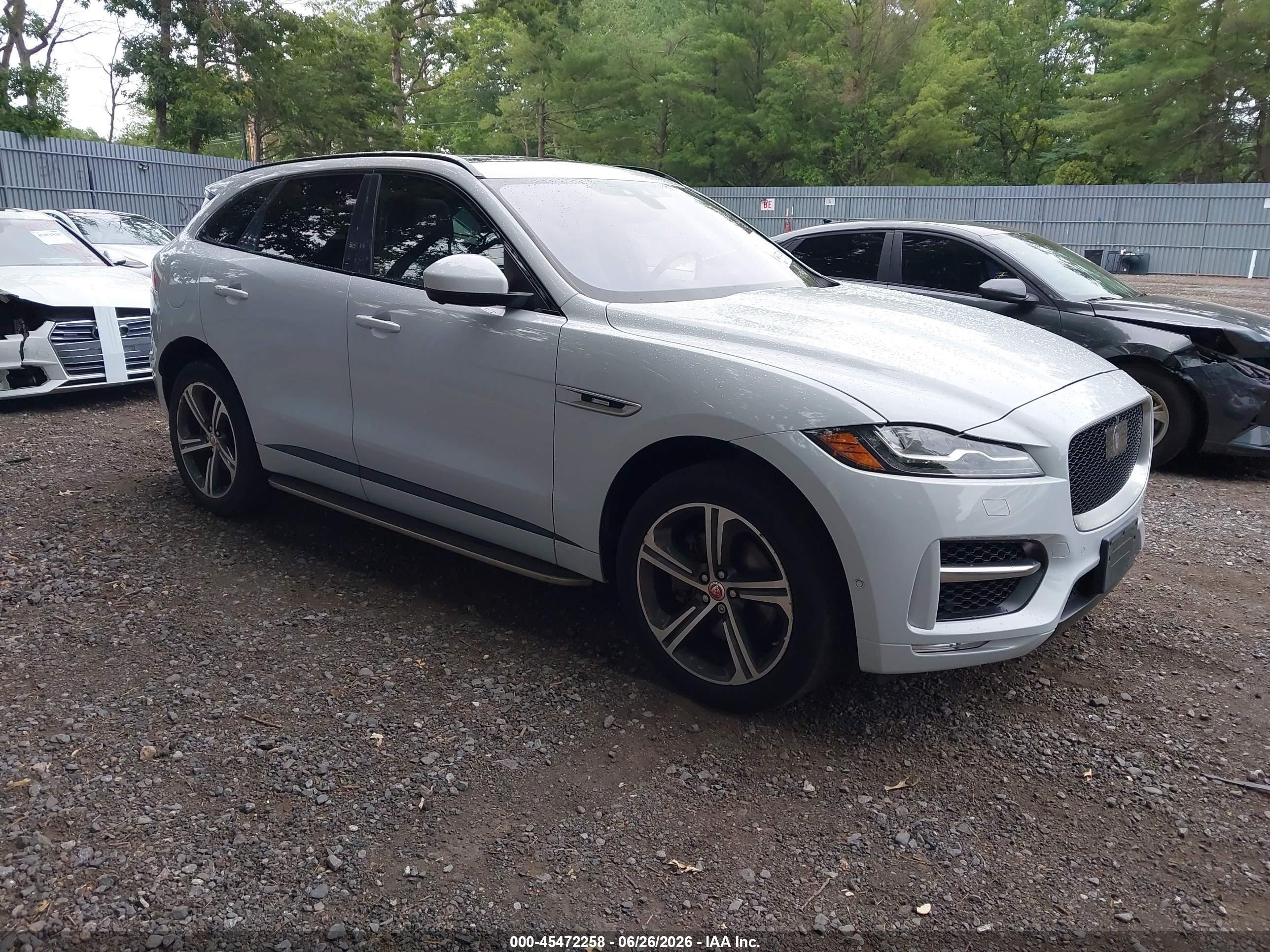 2018 Jaguar F-Pace 30t R-Sport, VIN SADCL2GX5JA287225 — Side