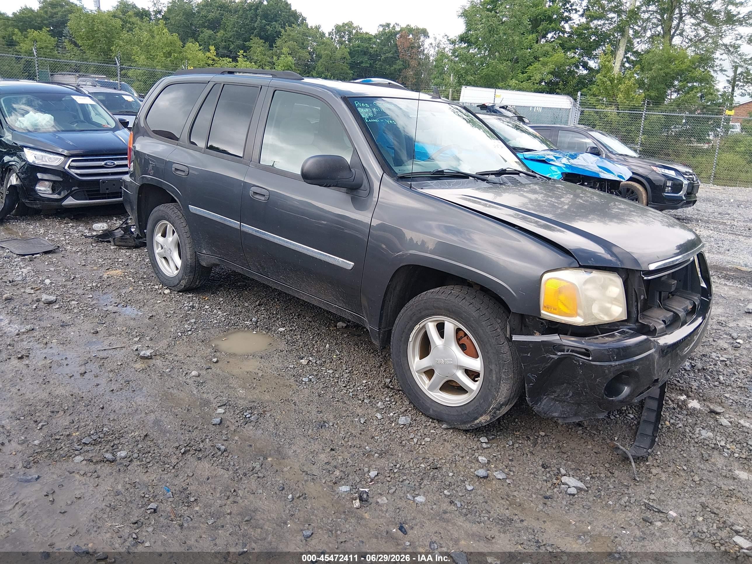 2007 GMC Envoy SLE, VIN 1GKDT13S972270410 — Перед