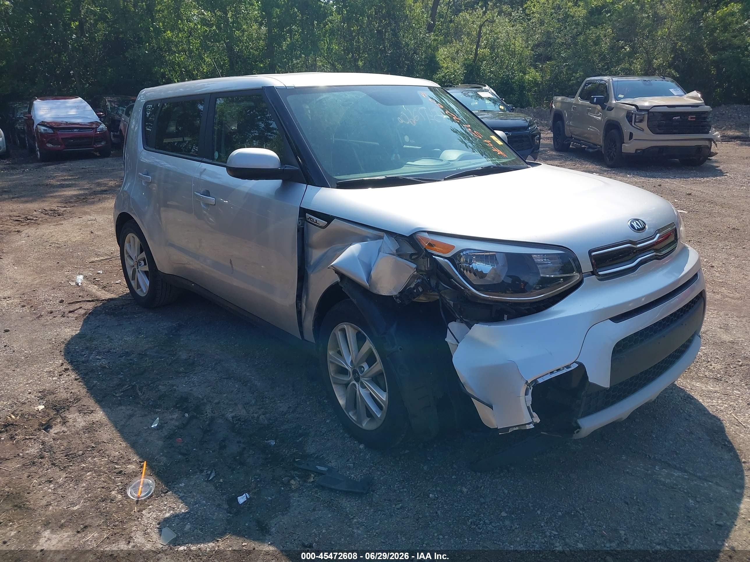 2019 Kia Soul +, VIN KNDJP3A57K7698516 — Front end