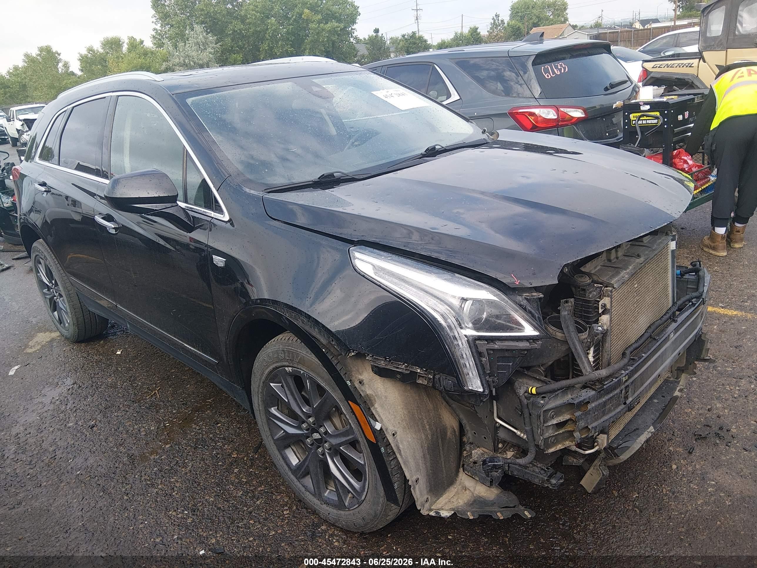 2018 Cadillac XT5 Luxury AWD, VIN 1GYKNDRS6JZ115263 — Перед