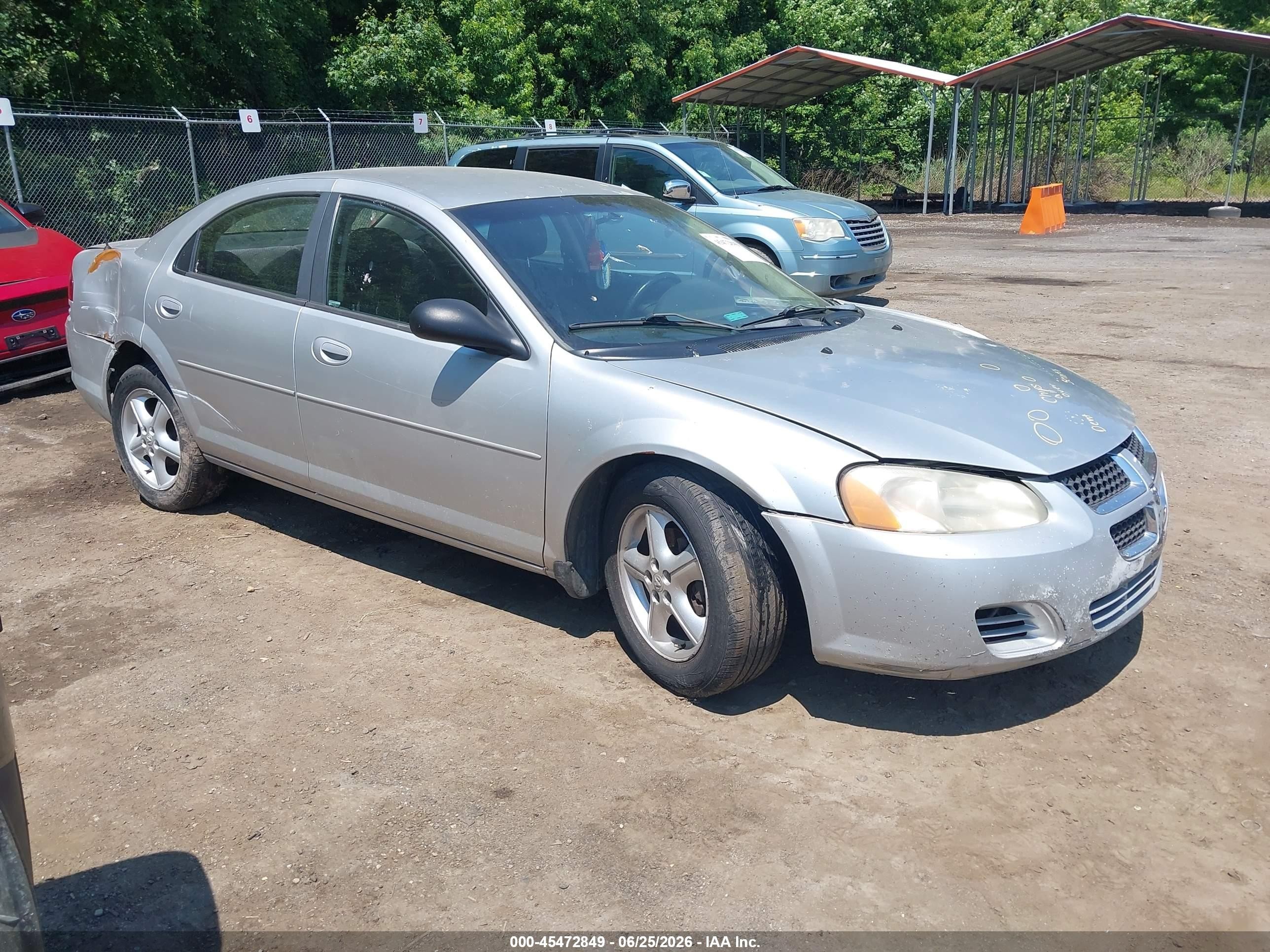 2005 Dodge Stratus SXT, VIN 1B3EL46R25N632519 — Side