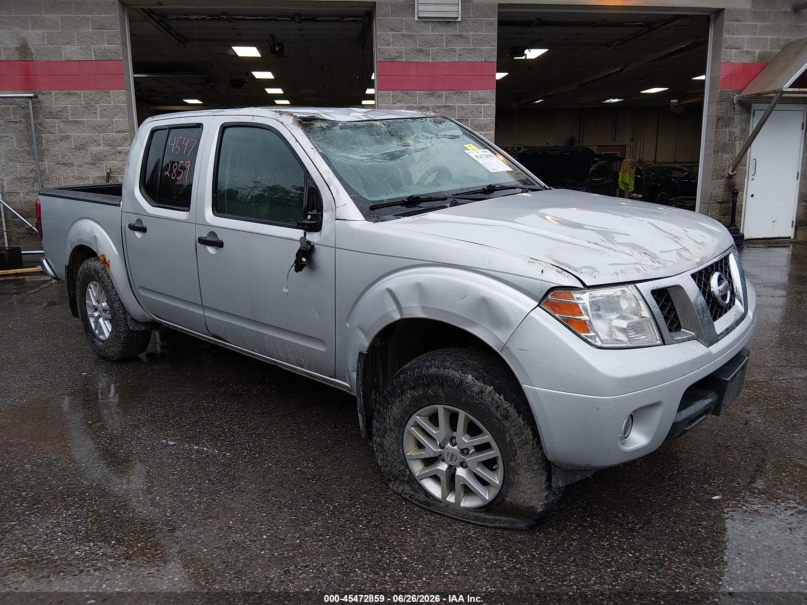 2015 Nissan Frontier SV, VIN 1N6AD0EV2FN703573 — Front end