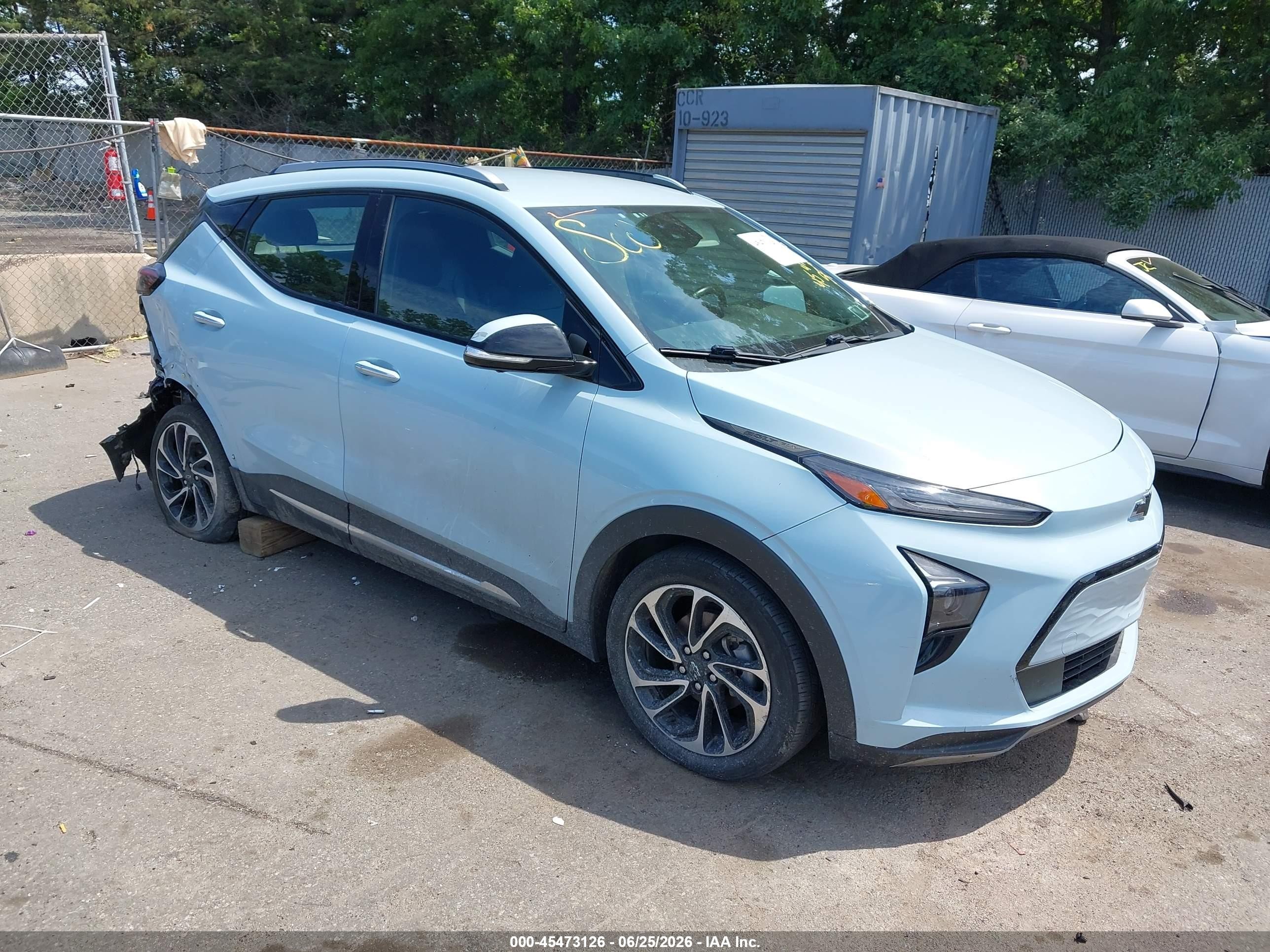 2022 Chevrolet Bolt EUV Premier, VIN 1G1FZ6S07N4105322 — Rear end