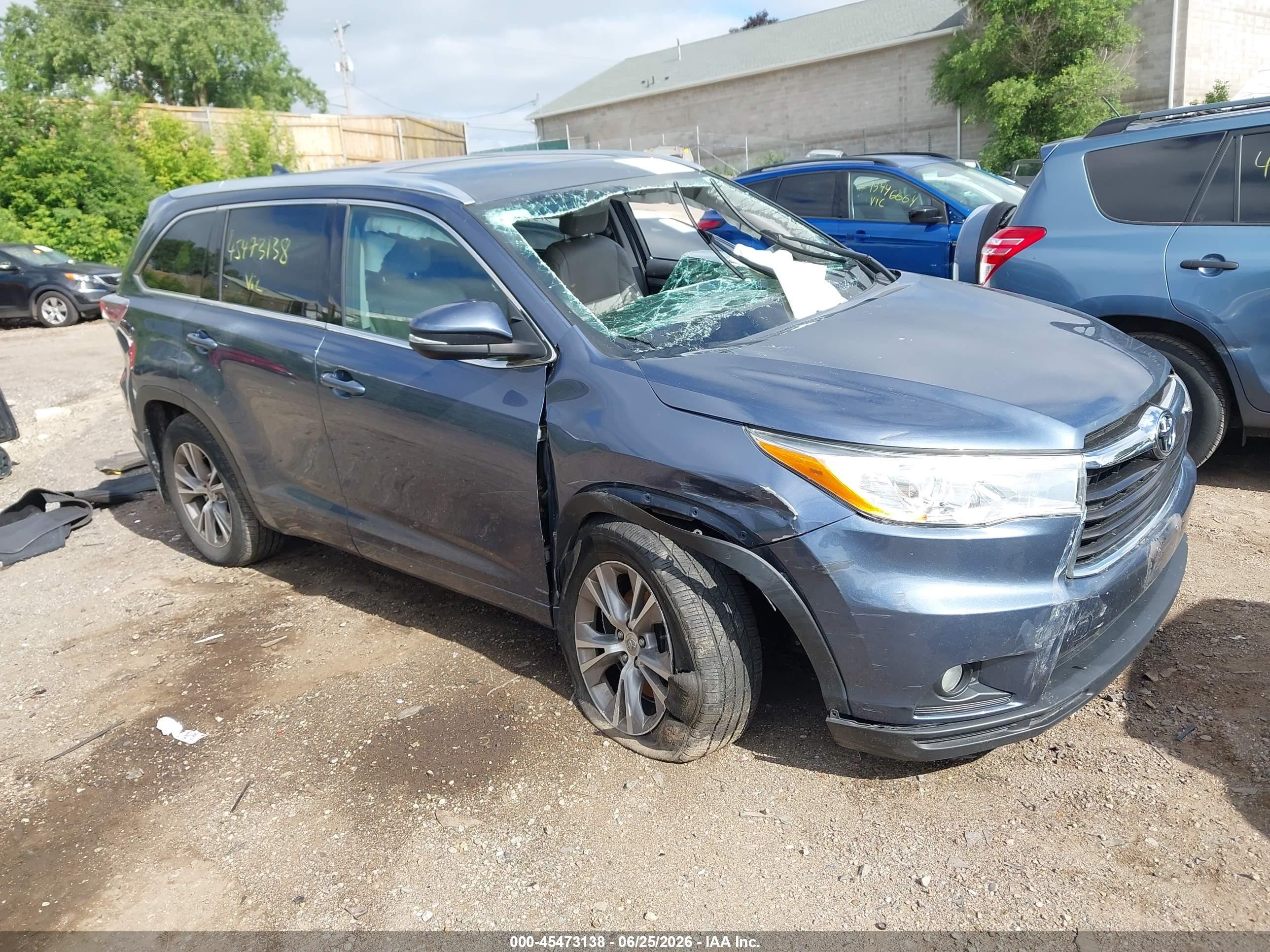 2014 Toyota Highlander XLE, VIN 5TDJKRFH8ES027953 — All over