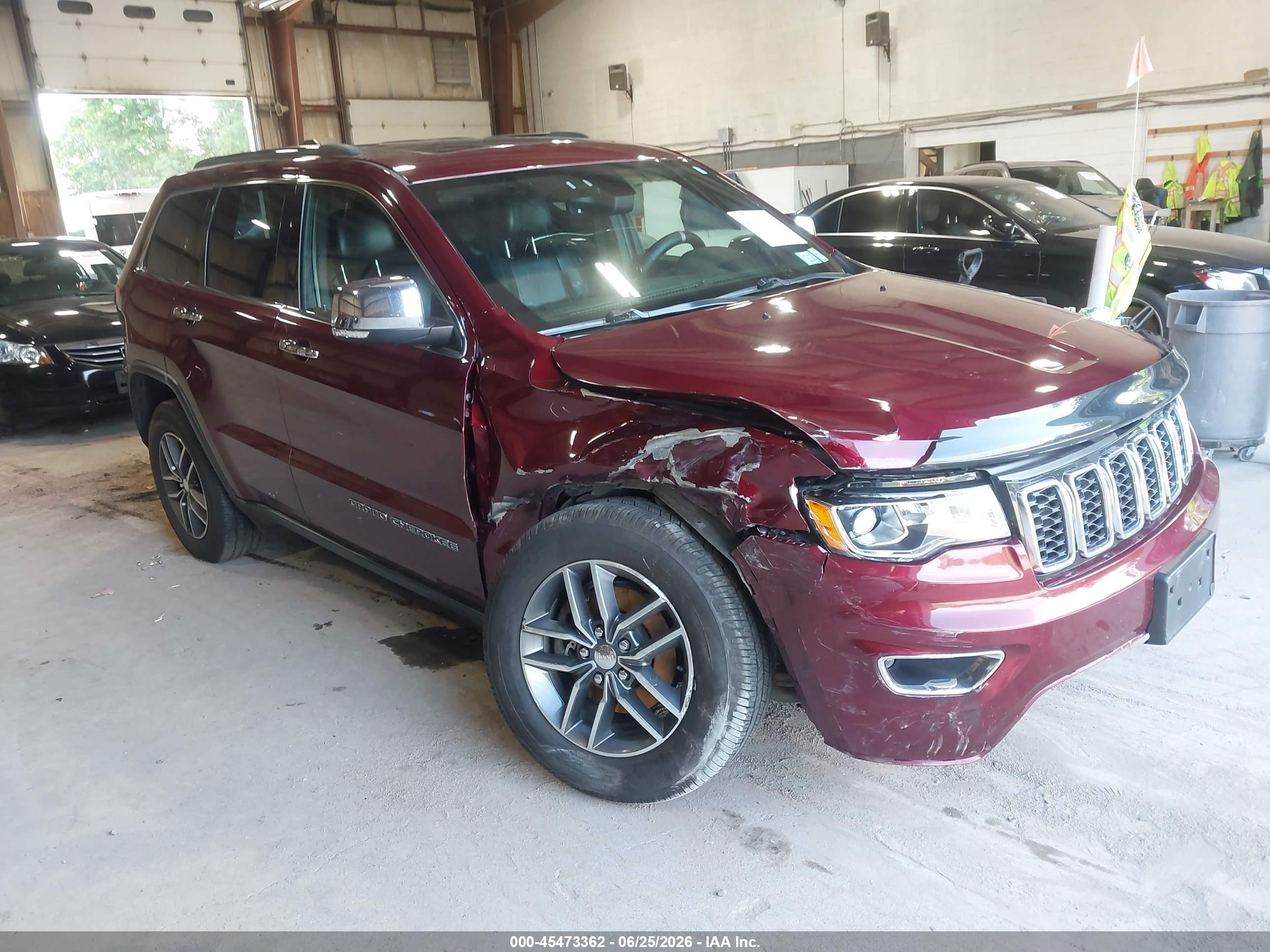 2017 Jeep Grand Cherokee Limited, VIN 1C4RJFBG7HC759174 — Перед