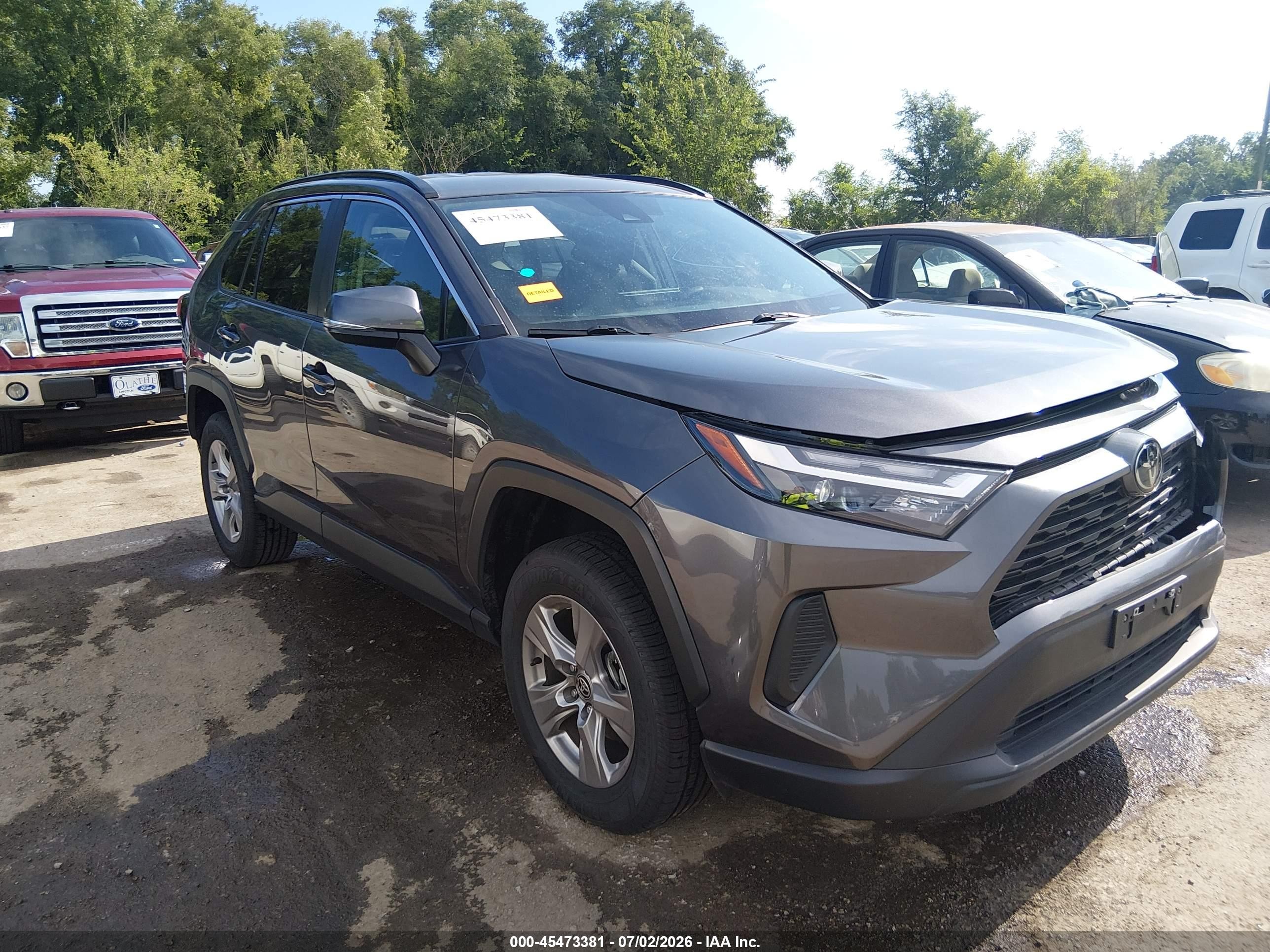 2022 Toyota RAV4 XLE, VIN 2T3P1RFV9NC299253 — All over
