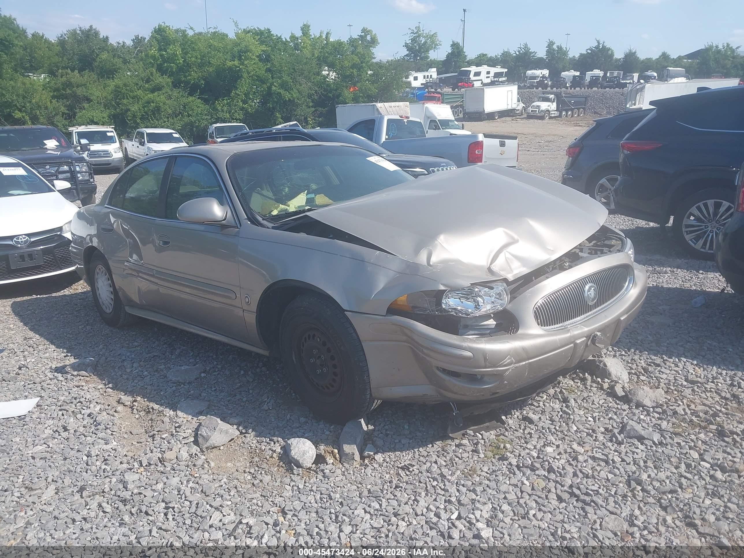 2001 Buick LeSabre Custom, VIN 1G4HP54KX14150517 — Front end