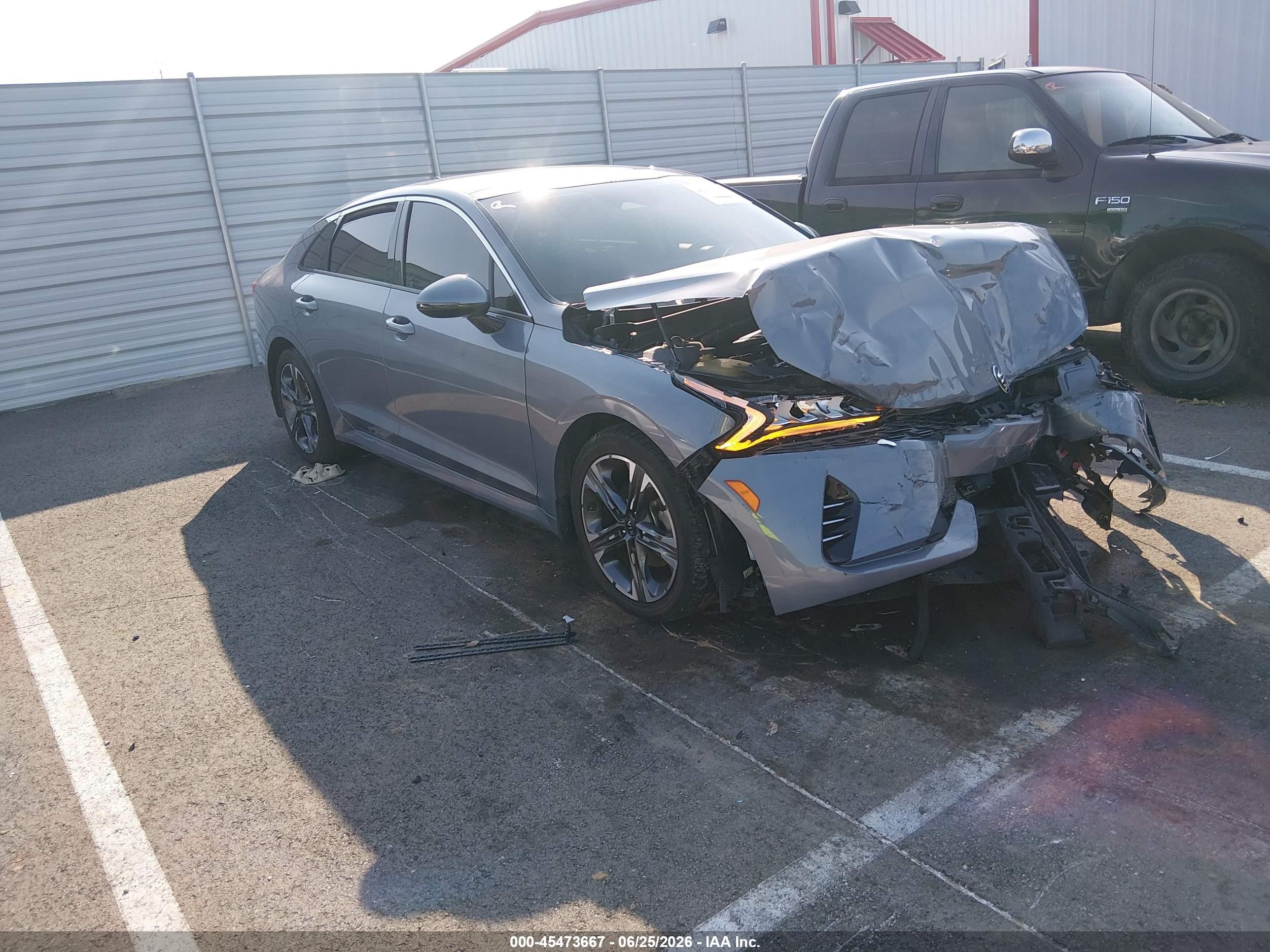 2021 Kia K5 EX, VIN 5XXG34J23MG037514 — Front end