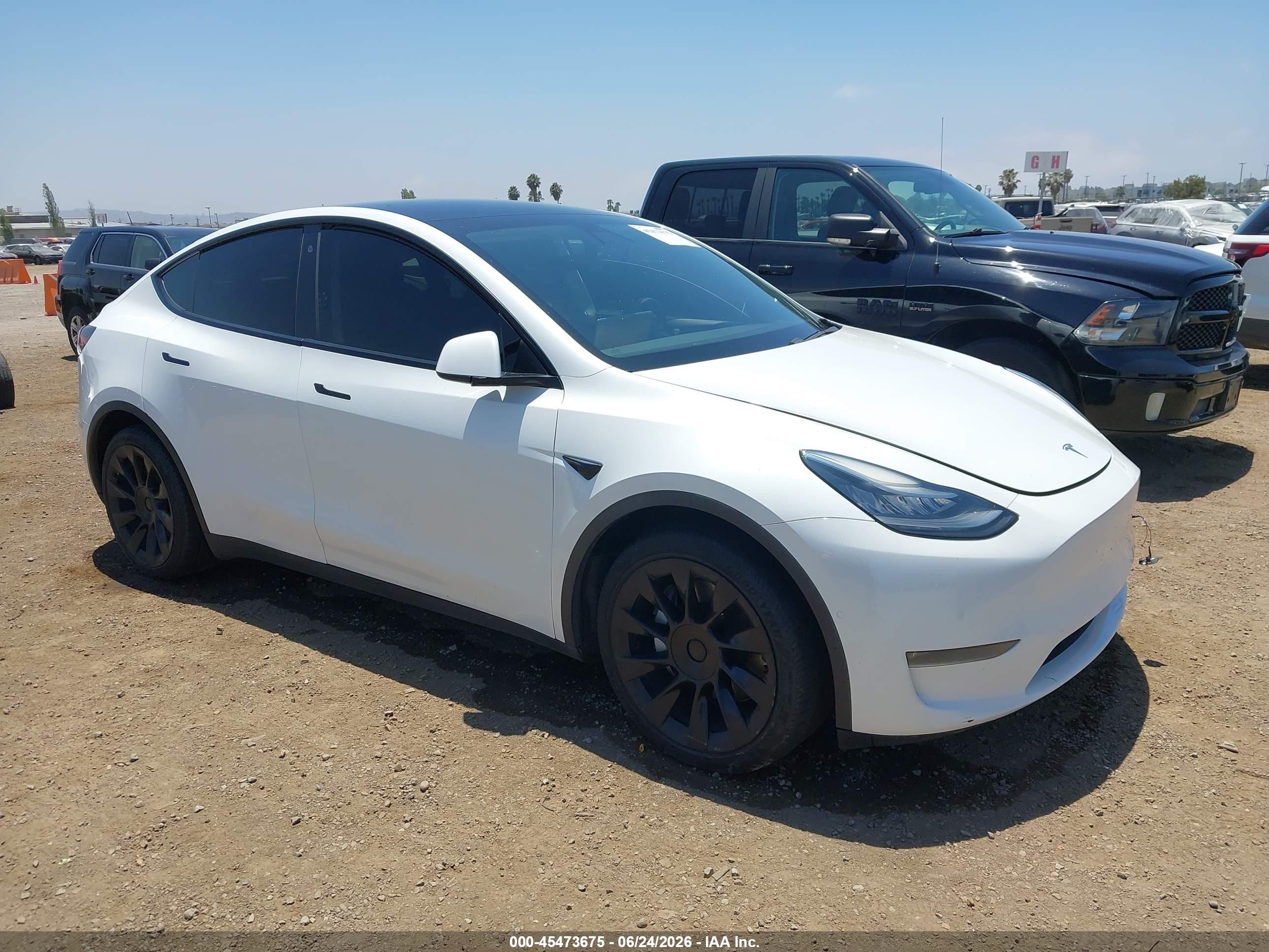 2020 Tesla Model Y Long Range, VIN 5YJYGDEE5LF052577 — Electrical