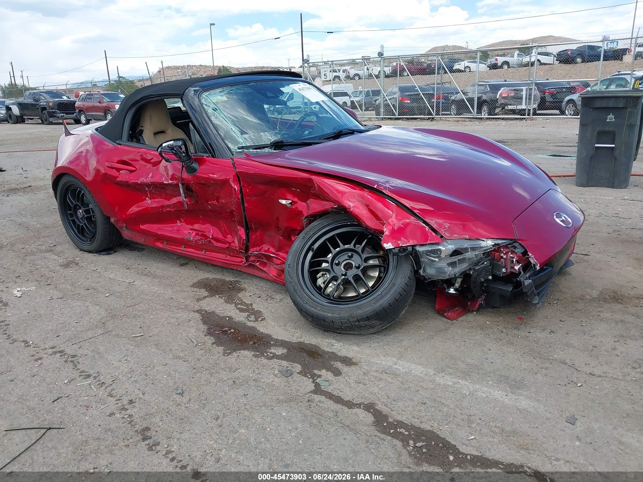2020 Mazda MX-5 Miata Grand Touring, VIN JM1NDAD78L0415675 — Side