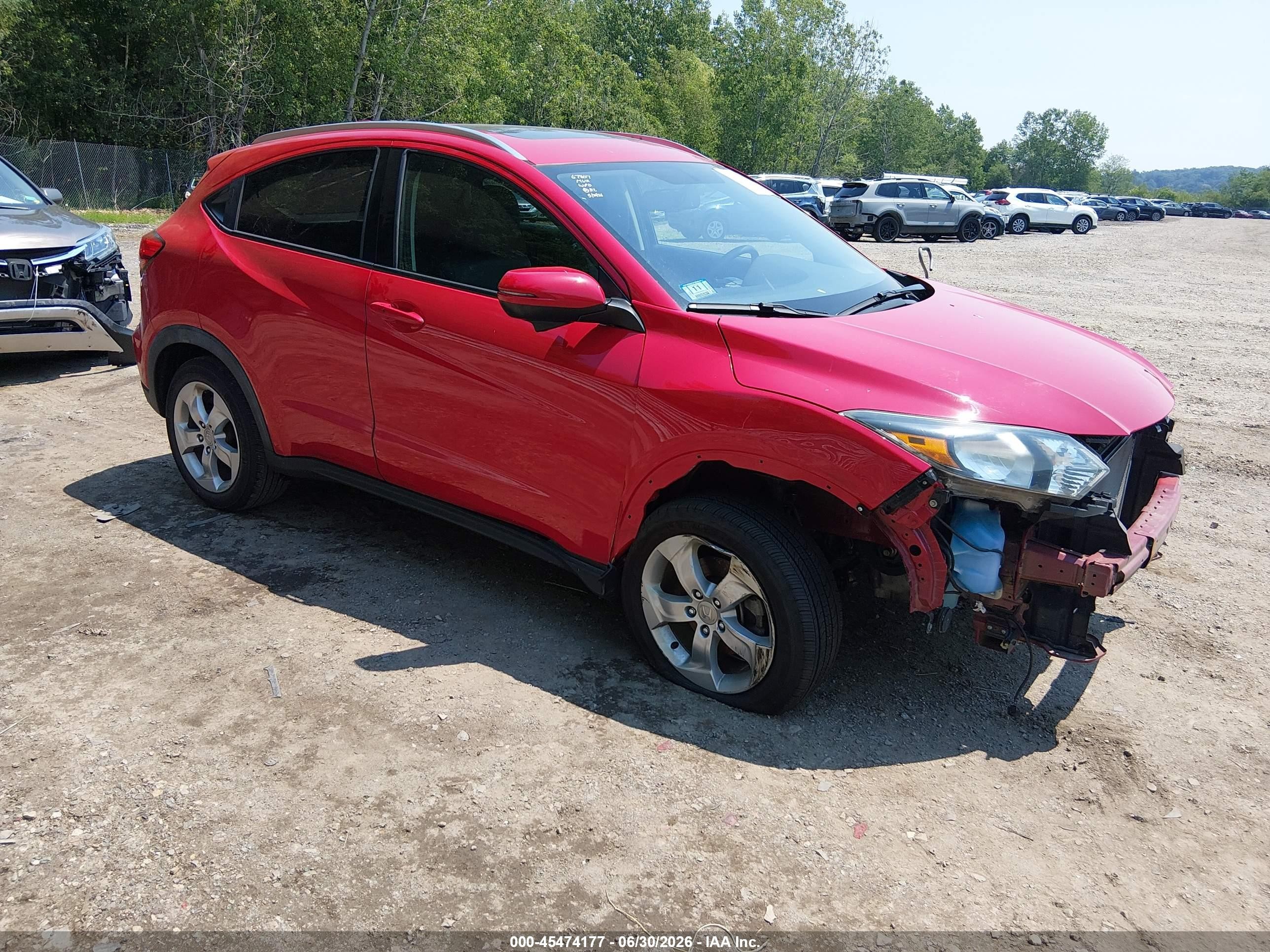 2016 Honda HR-V EX-L, VIN 3CZRU6H72GM714410 — Front end