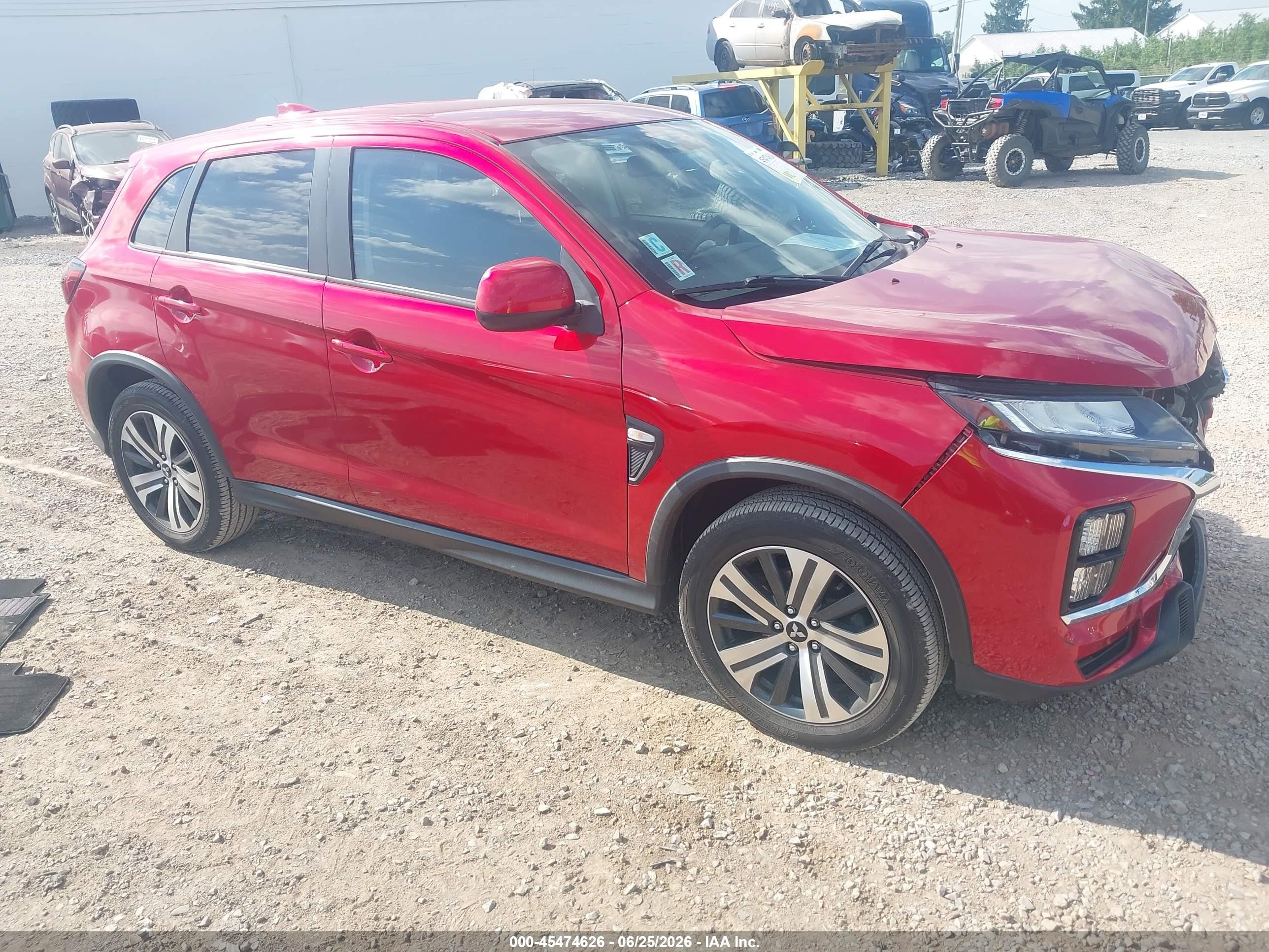 2021 Mitsubishi Outlander ES, VIN JA4ARUAU3MU034879 — Front end