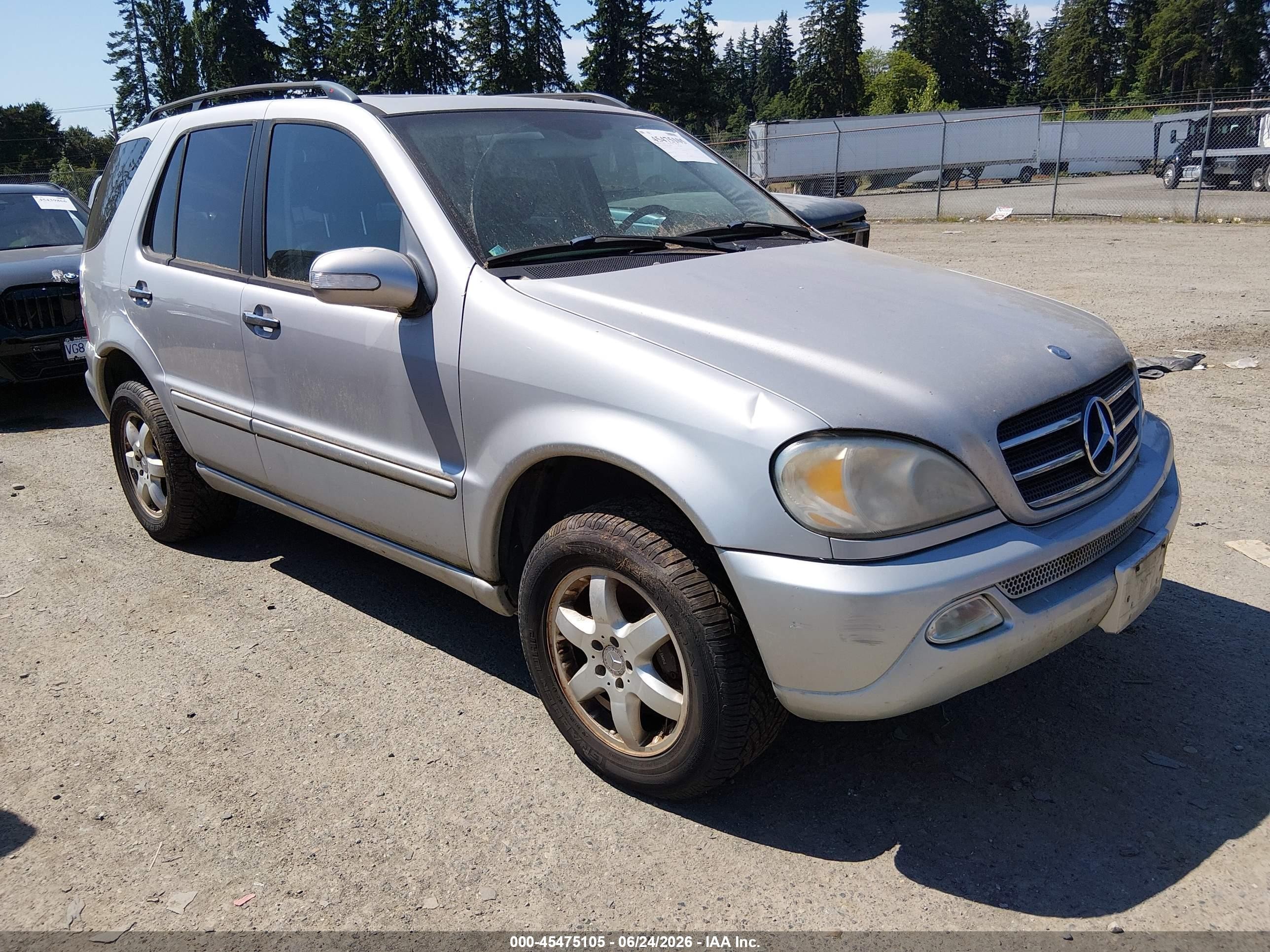 2003 Mercedes-Benz M 500, VIN 4JGAB75E93A394801 — Normal wear