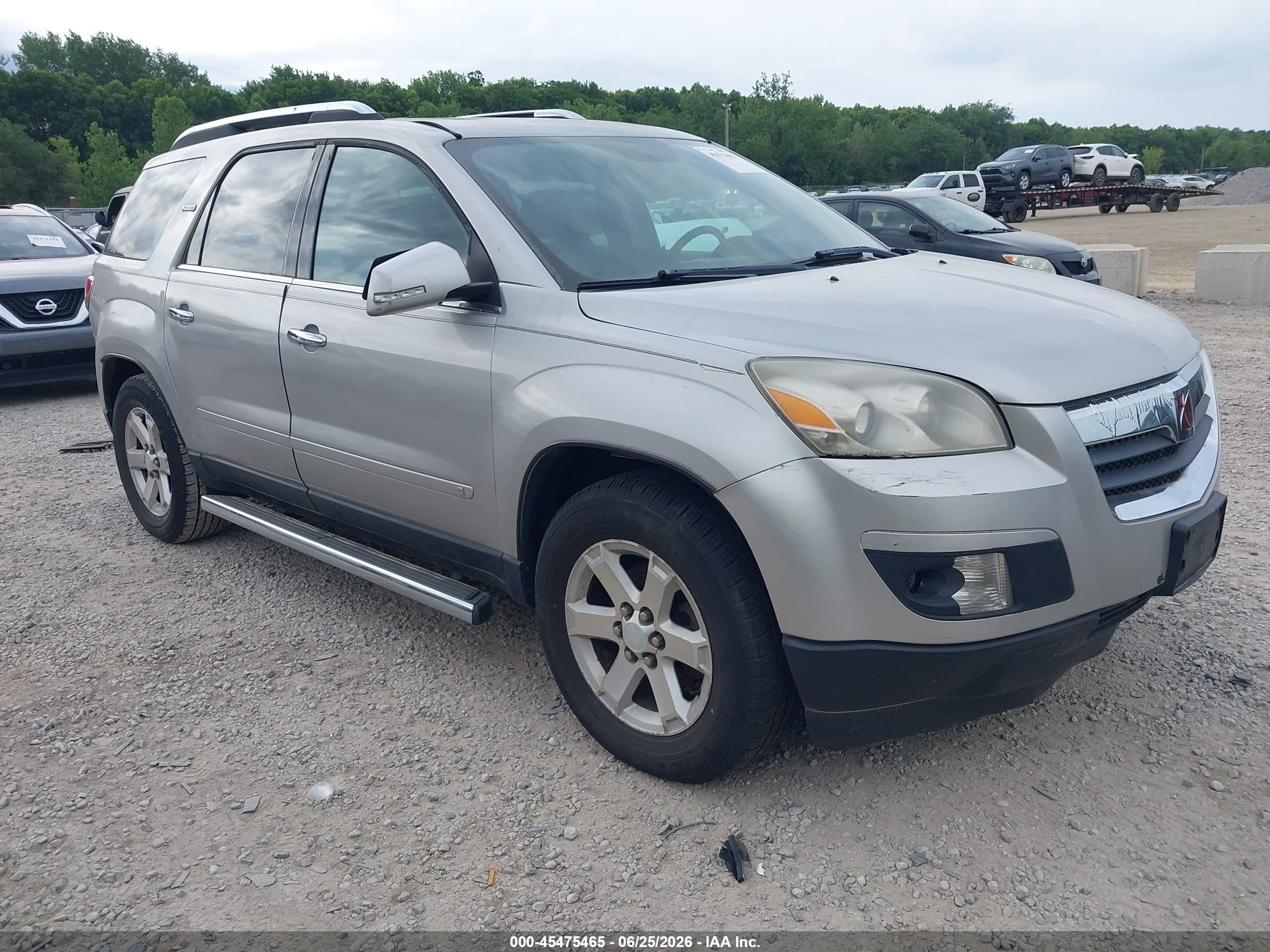 2008 Saturn Outlook XR, VIN 5GZER23788J175634 — Перед