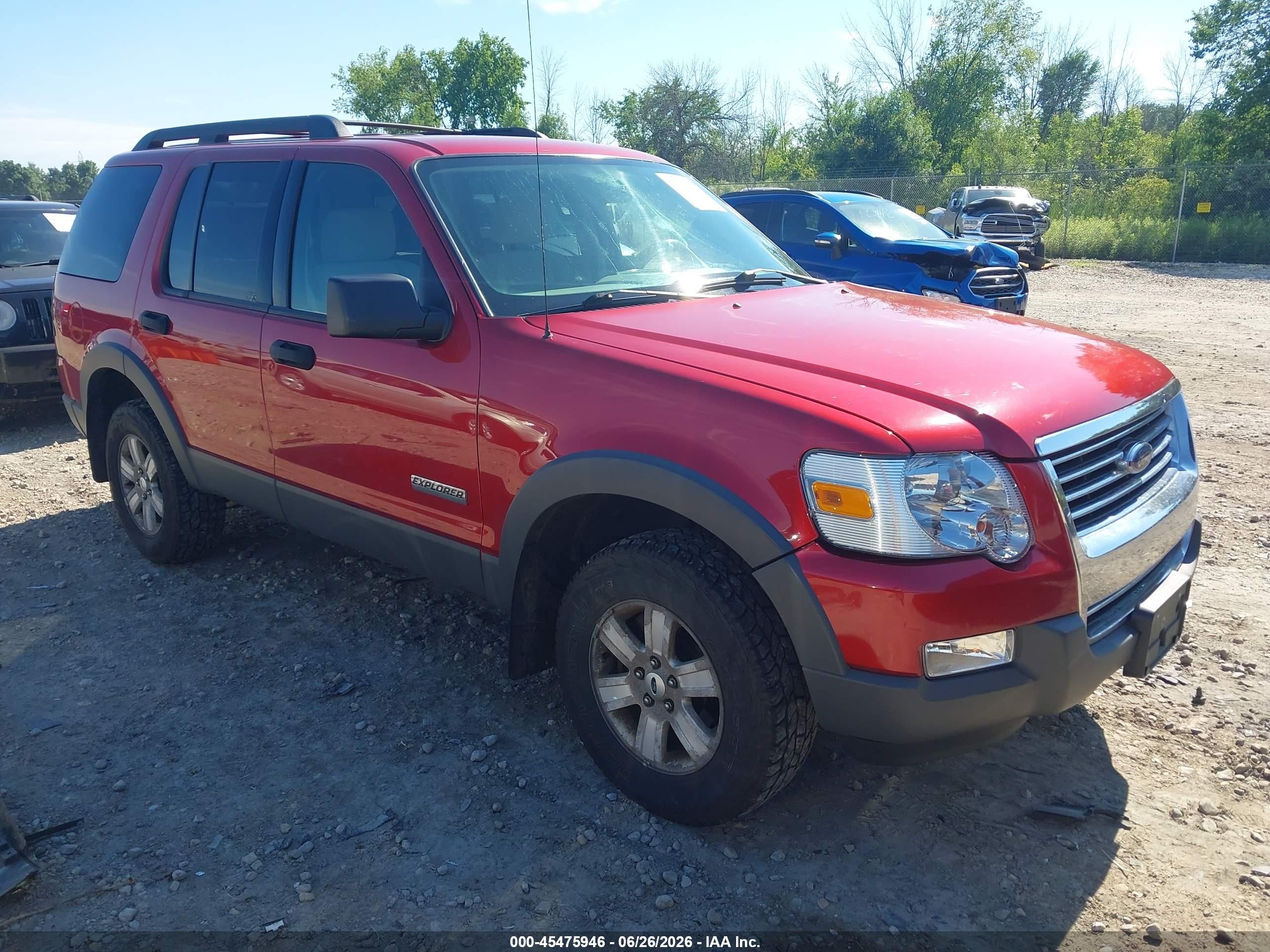 2006 Ford Explorer XLT, VIN 1FMEU73E86UA93163 — Normal wear