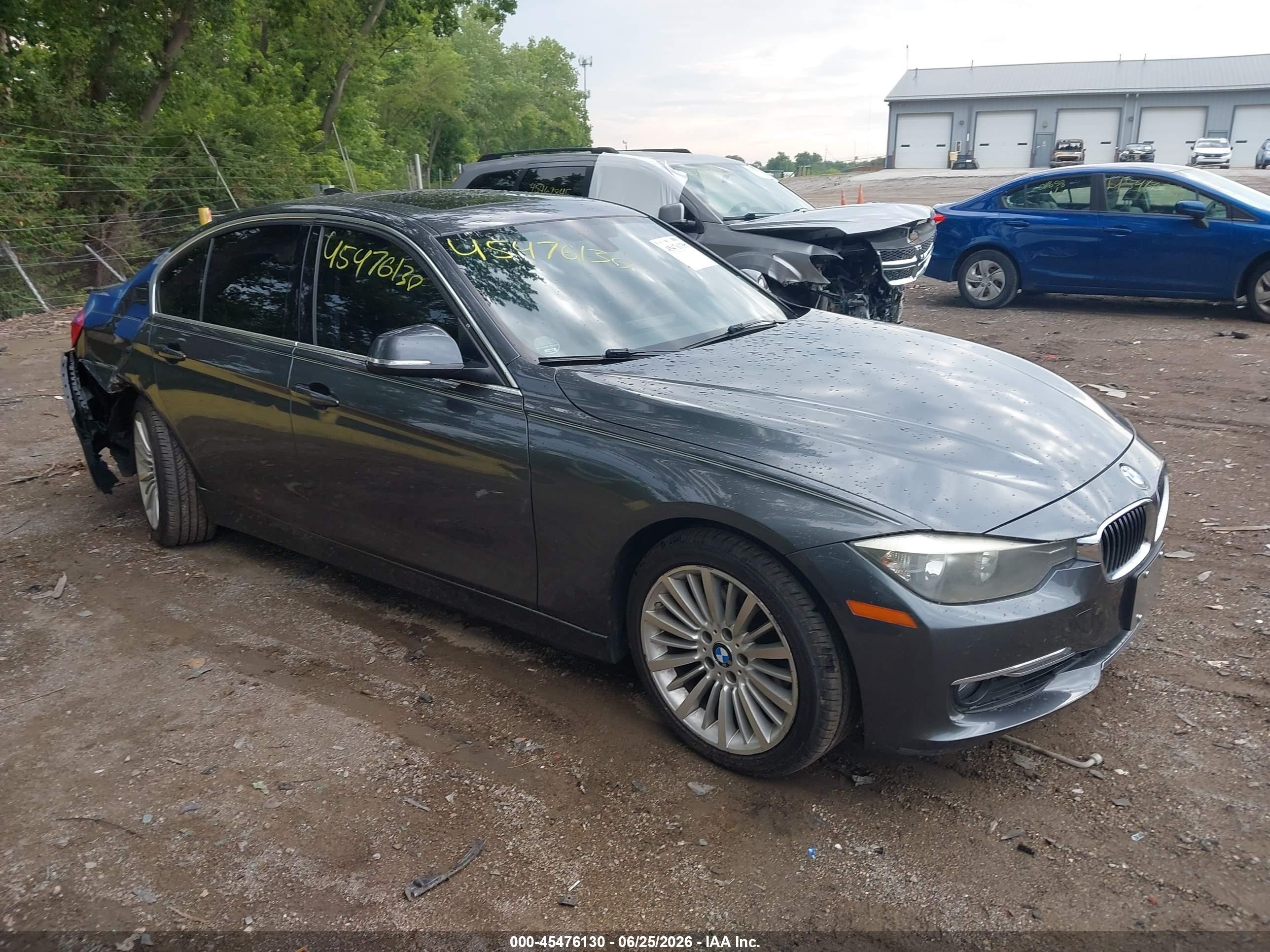 2013 BMW 3 Series 328i, VIN WBA3A5C53DF357378 — Rear end