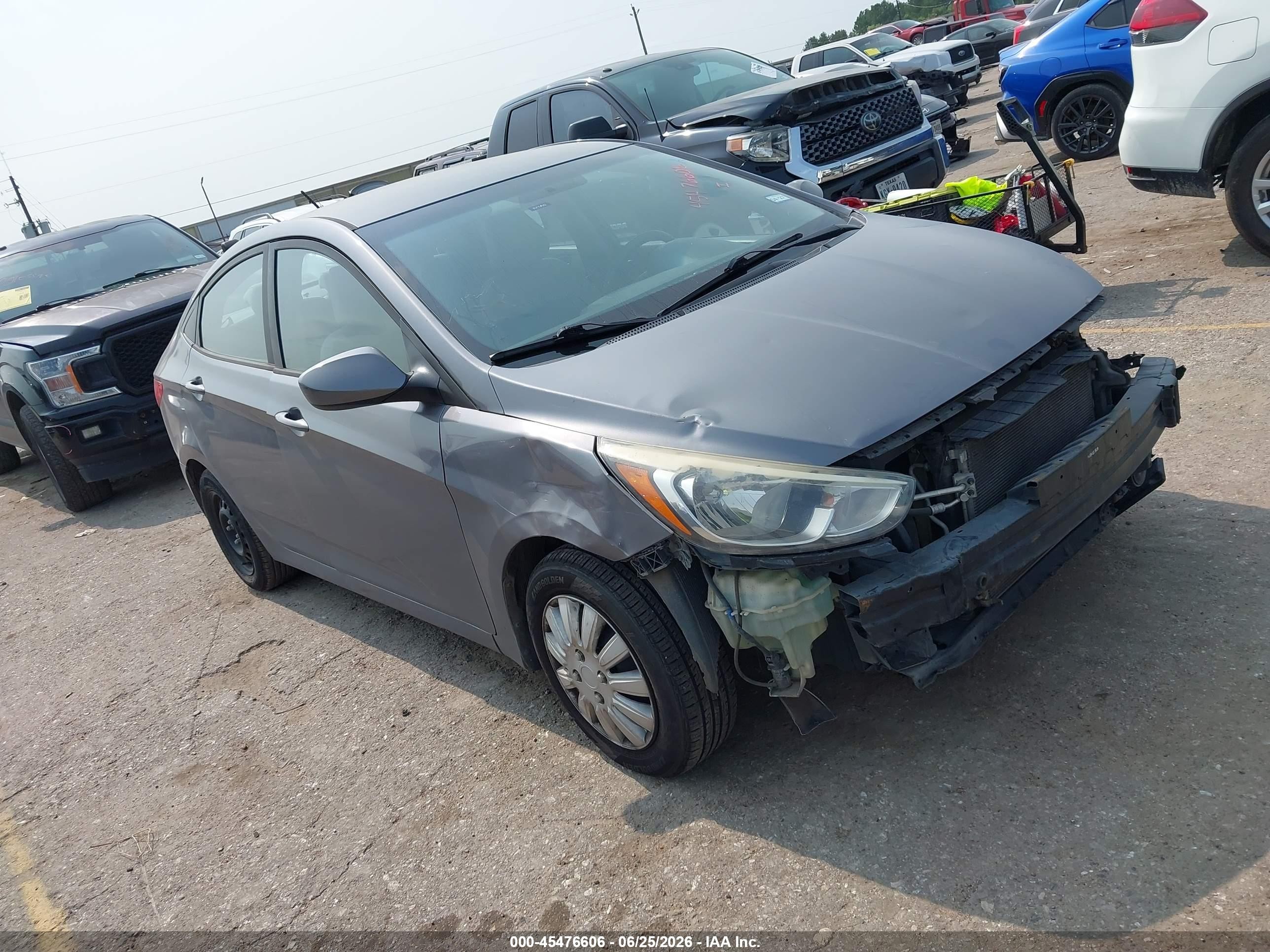 2016 Hyundai Accent SE, VIN KMHCT4AE5GU082909 — Перед