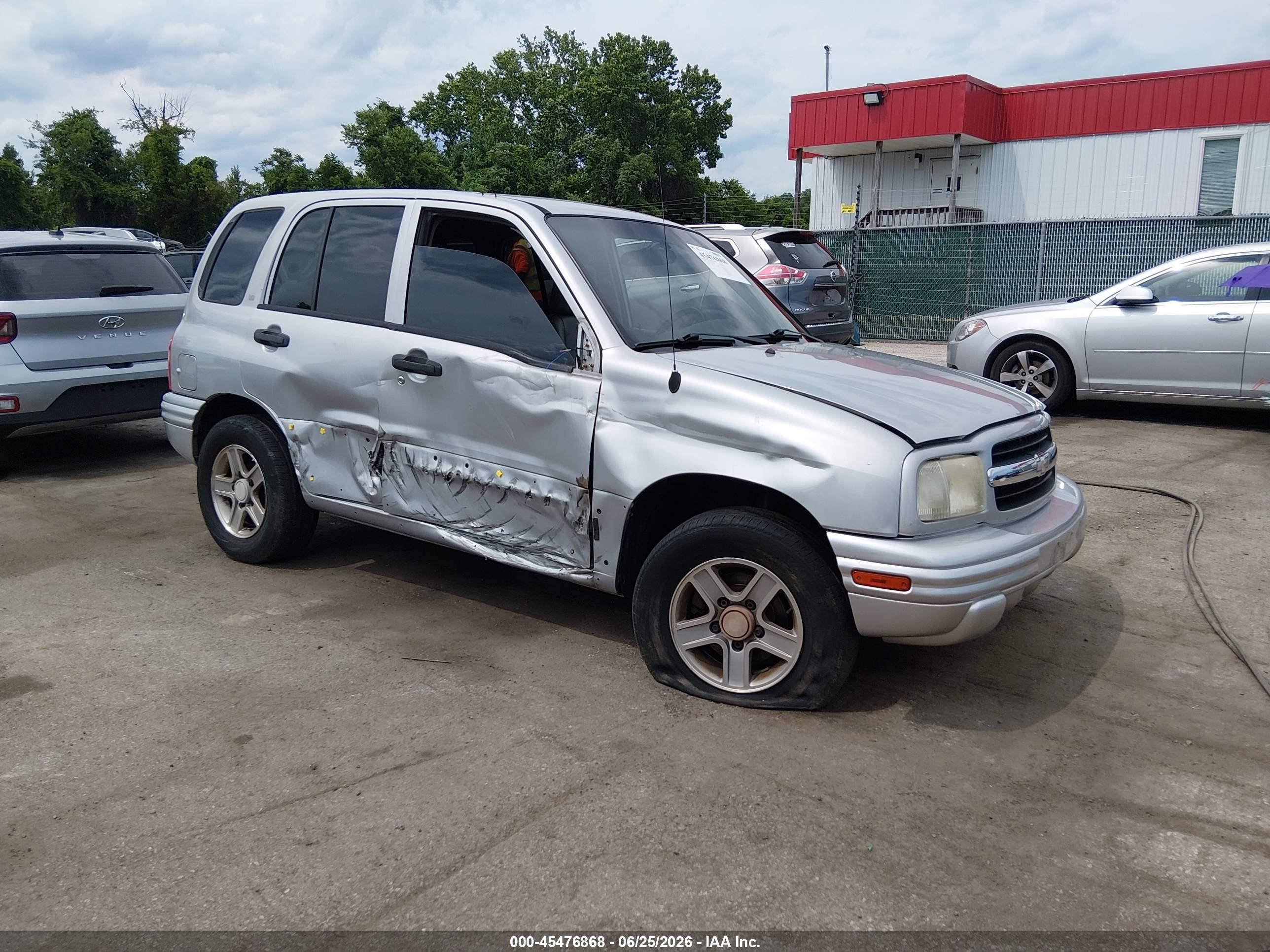 2003 Chevrolet Tracker LT, VIN 2CNBJ634X36935265 — Side