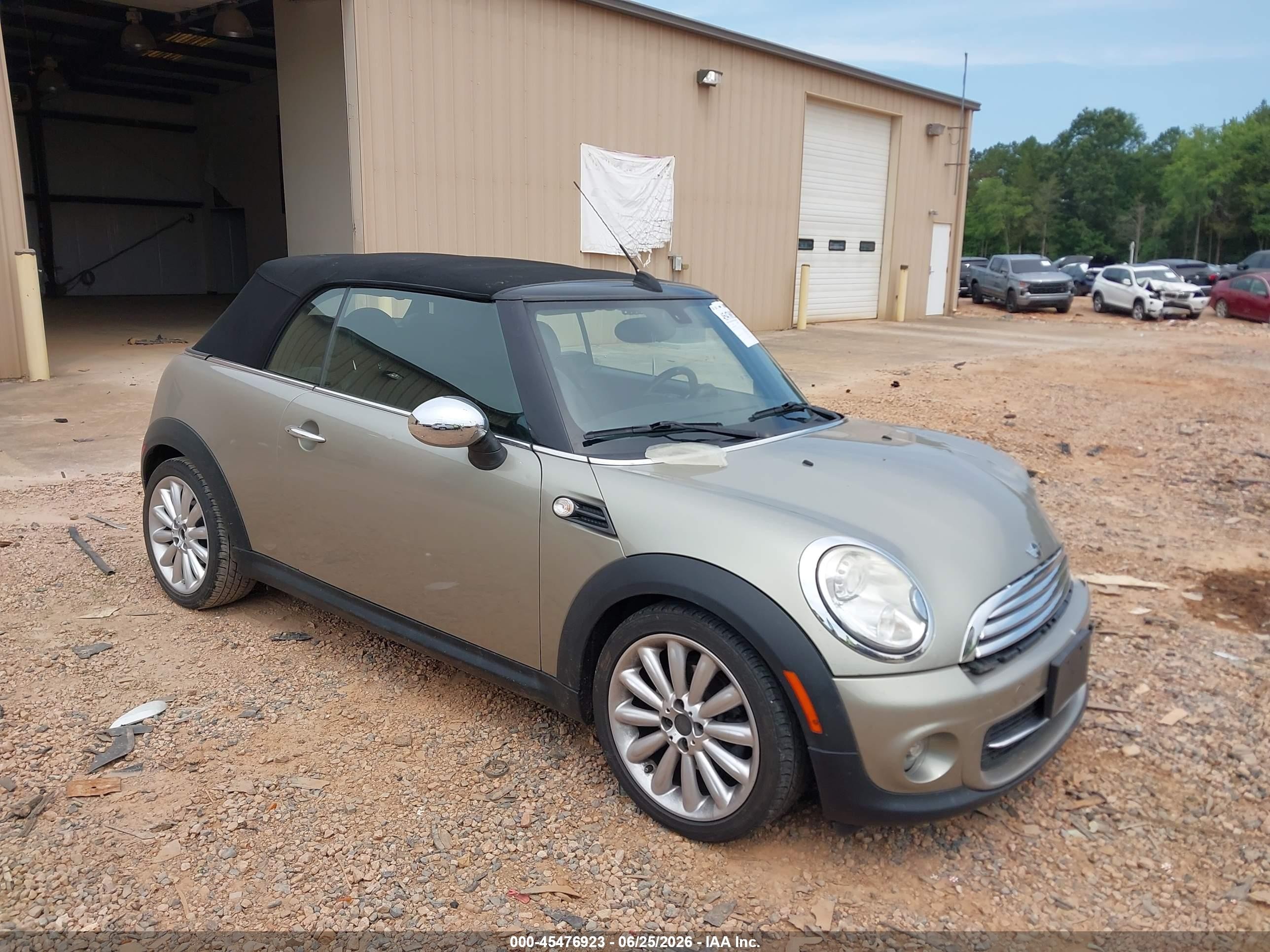 2011 MINI Convertible, VIN WMWZN3C59BTZ78187 — Front end