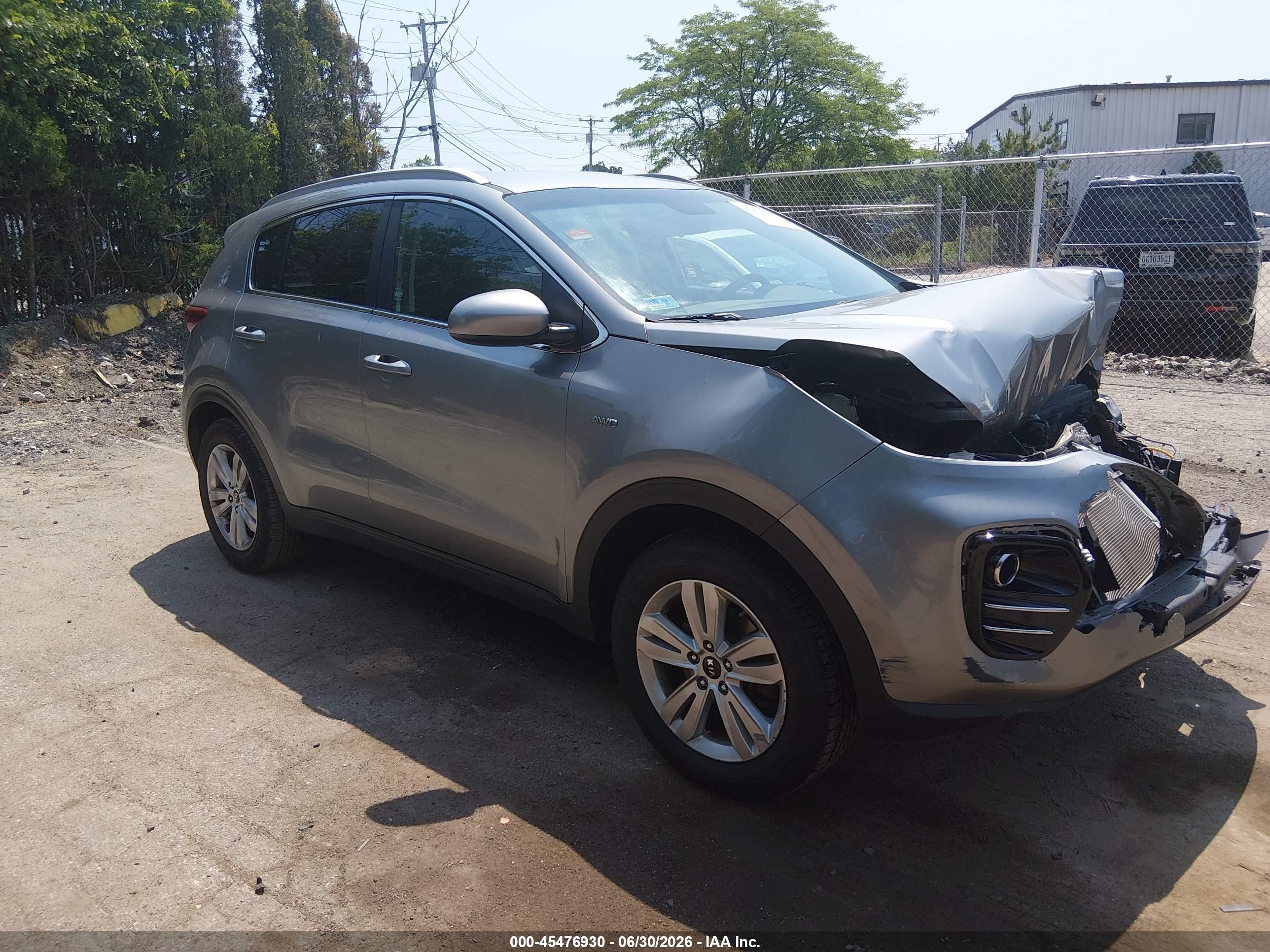 2019 Kia Sportage LX, VIN KNDPMCAC6K7607253 — Front end