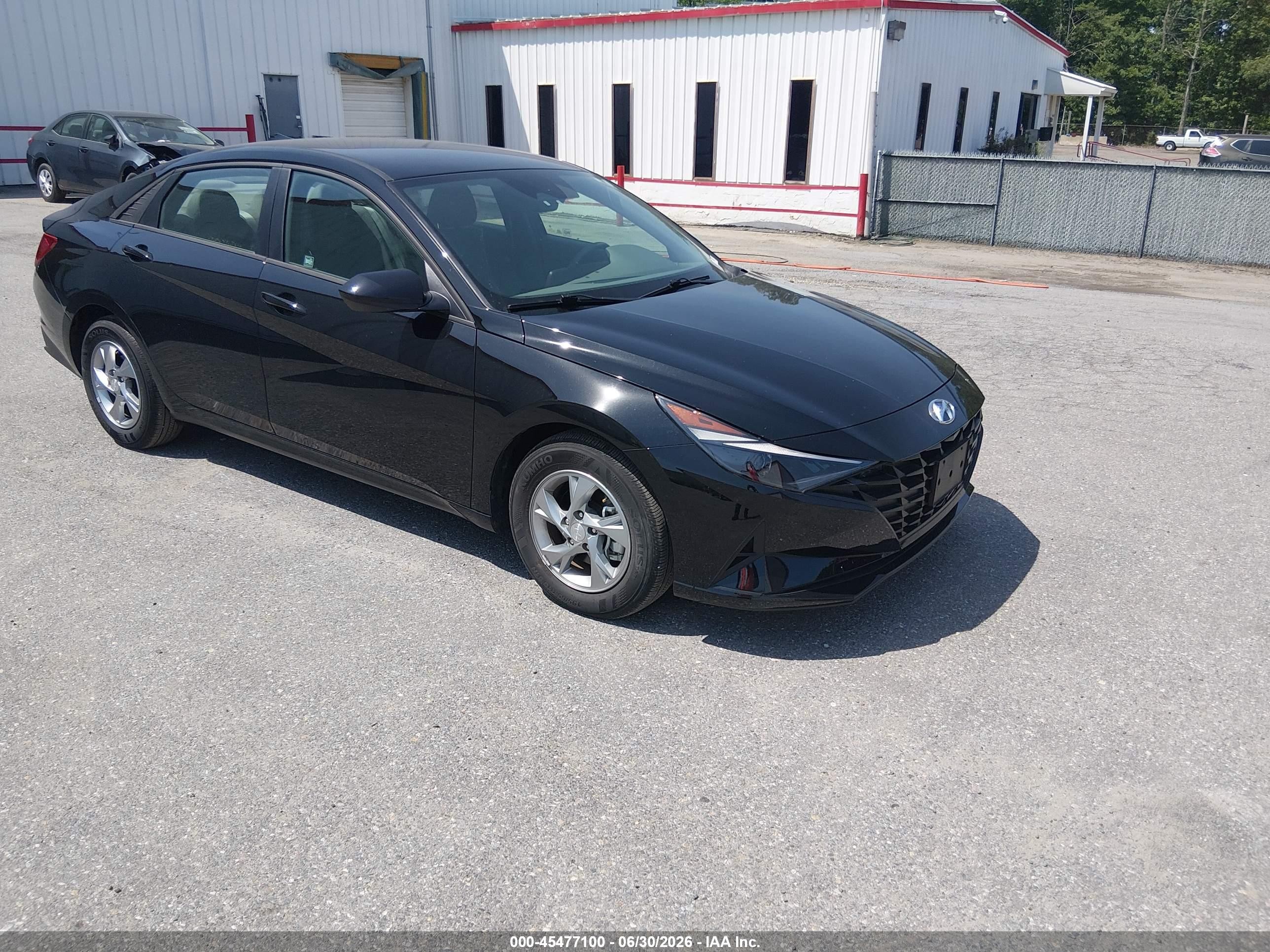 2021 Hyundai Elantra SE, VIN 5NPLL4AG3MH049807 — Normal wear