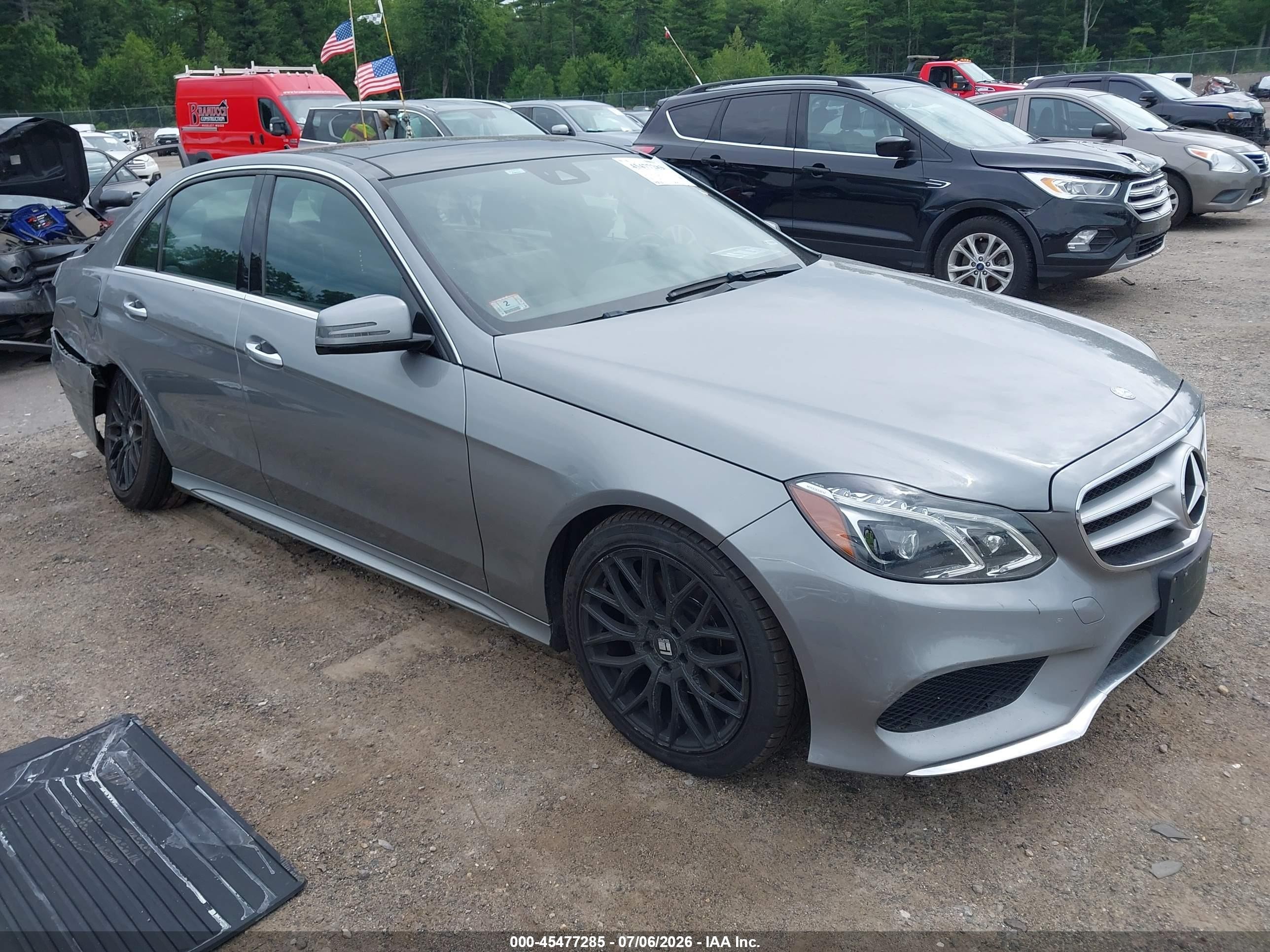 2015 Mercedes-Benz E 350 Sport, VIN WDDHF8JB5FB103708 — Rear end