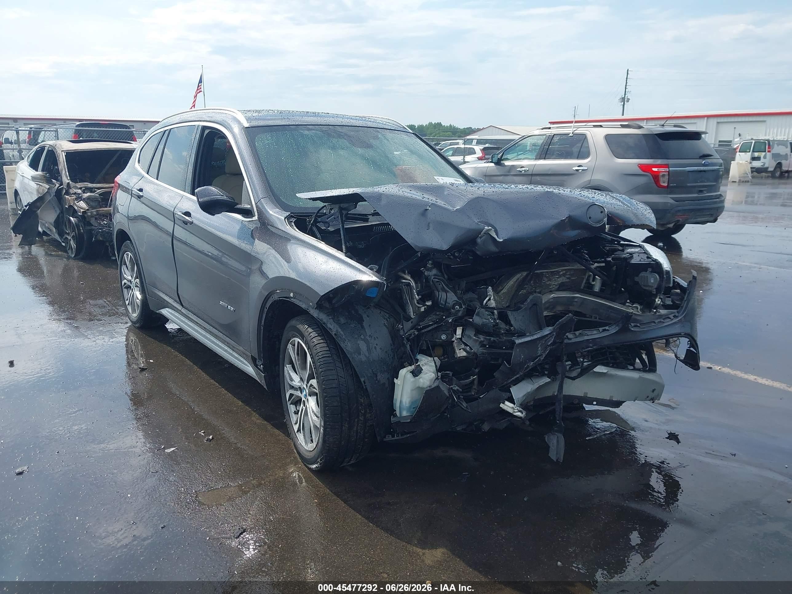 2016 BMW X1 xDrive28i, VIN WBXHT3Z36G4A49608 — Front end