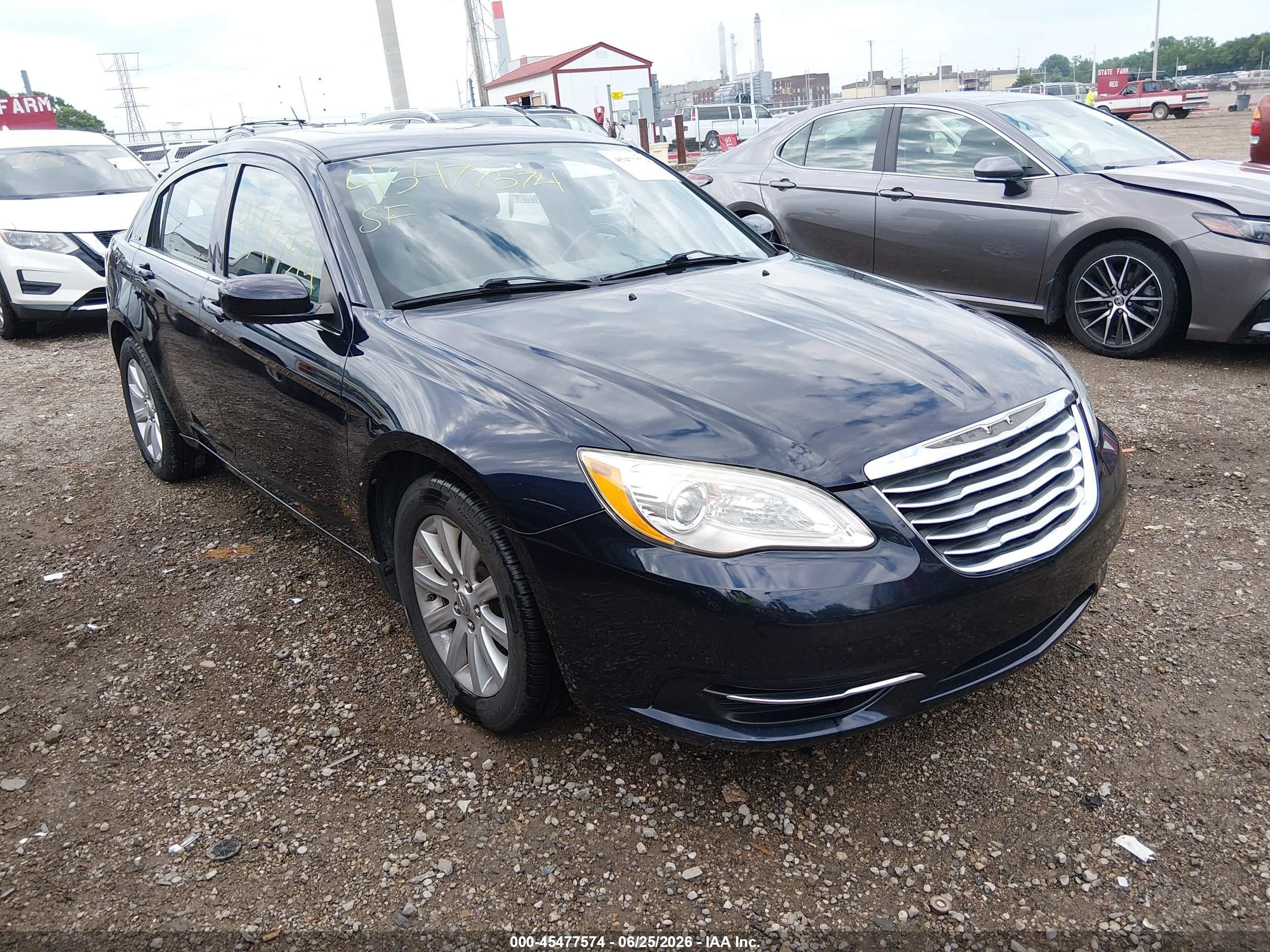 2012 Chrysler 200 Touring, VIN 1C3CCBBG2CN188607 — Side