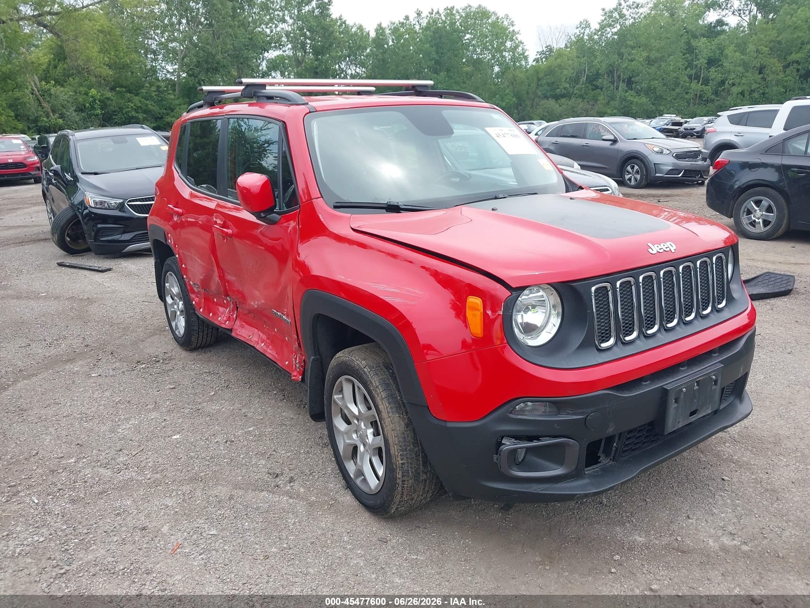 2015 Jeep Renegade Latitude, VIN ZACCJBBT8FPB41351 — Side